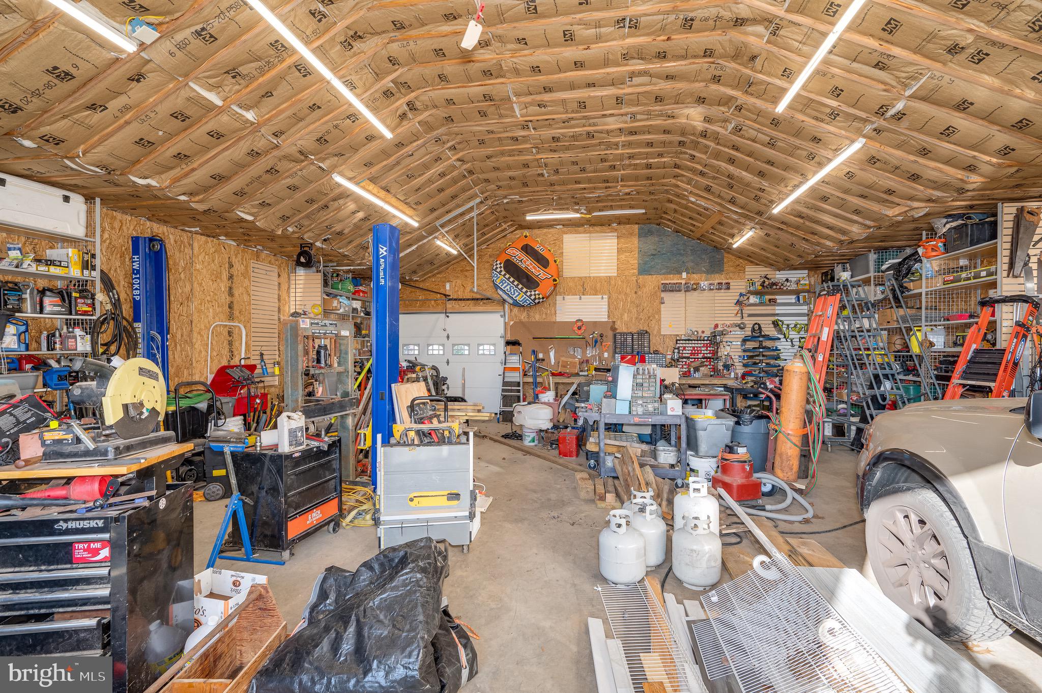 STEEPLE CHASE - Residential