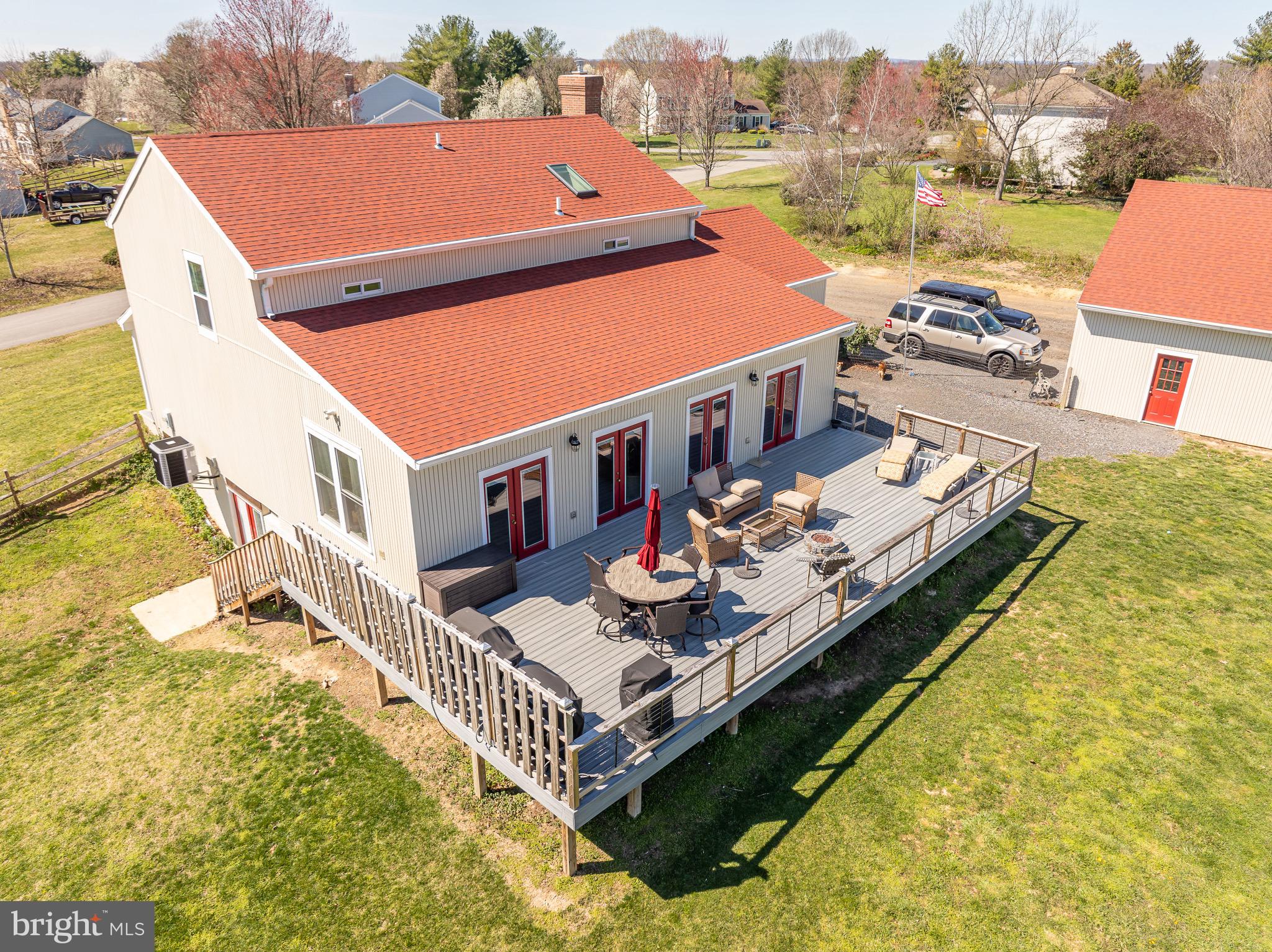 STEEPLE CHASE - Residential