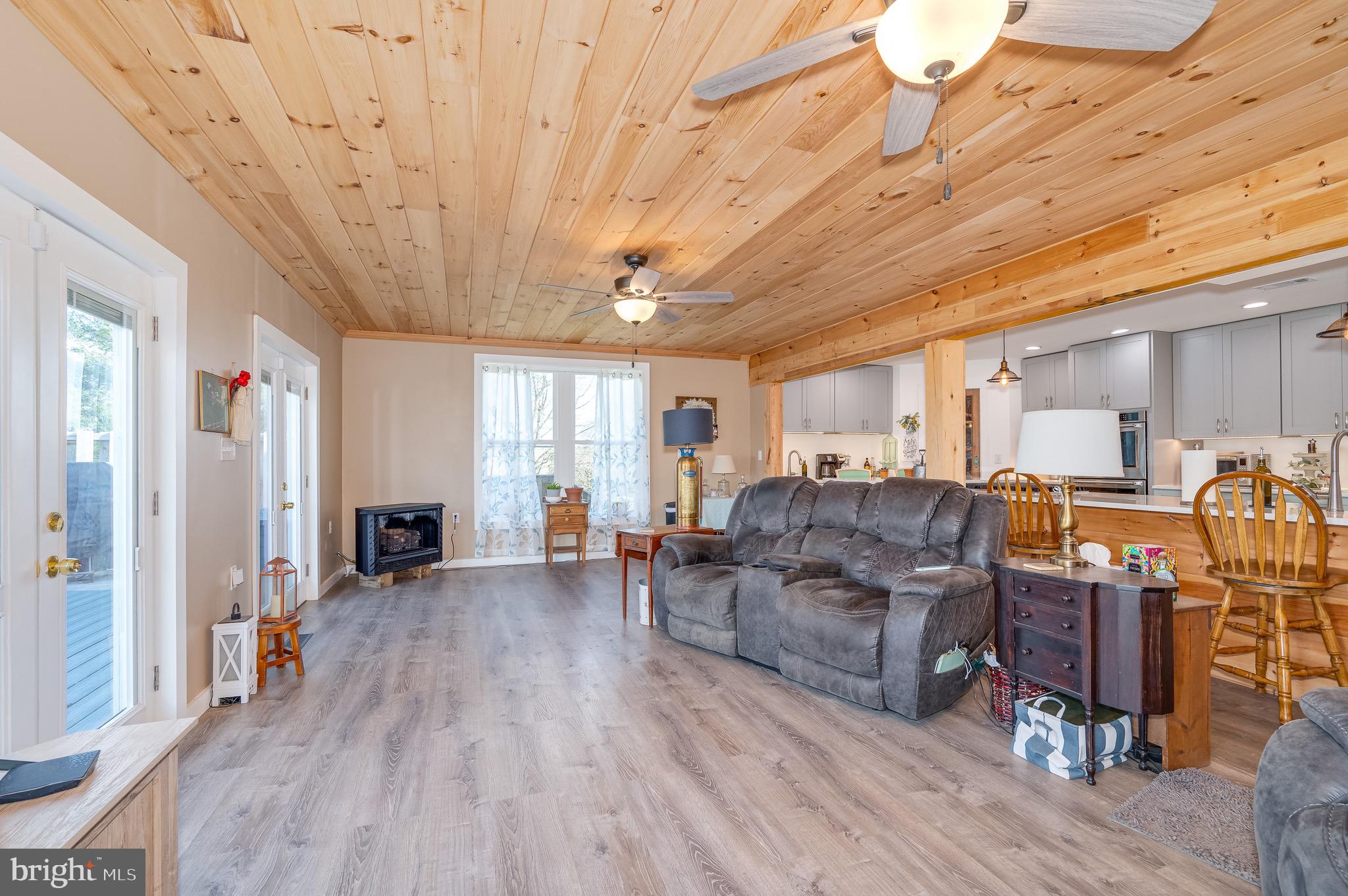 STEEPLE CHASE - Residential