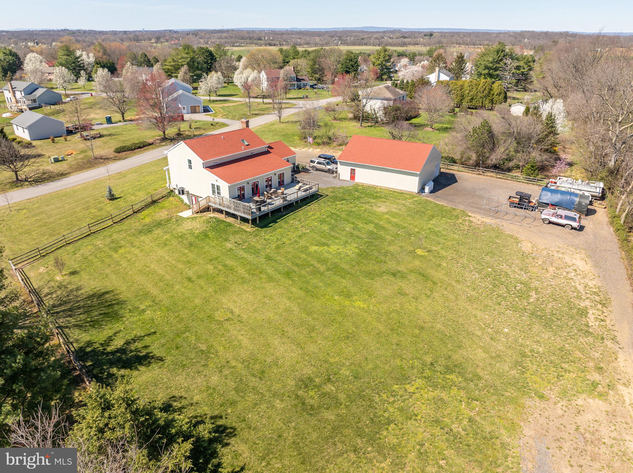 STEEPLE CHASE - Residential