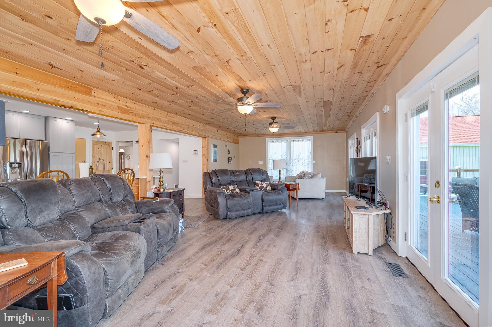 STEEPLE CHASE - Residential