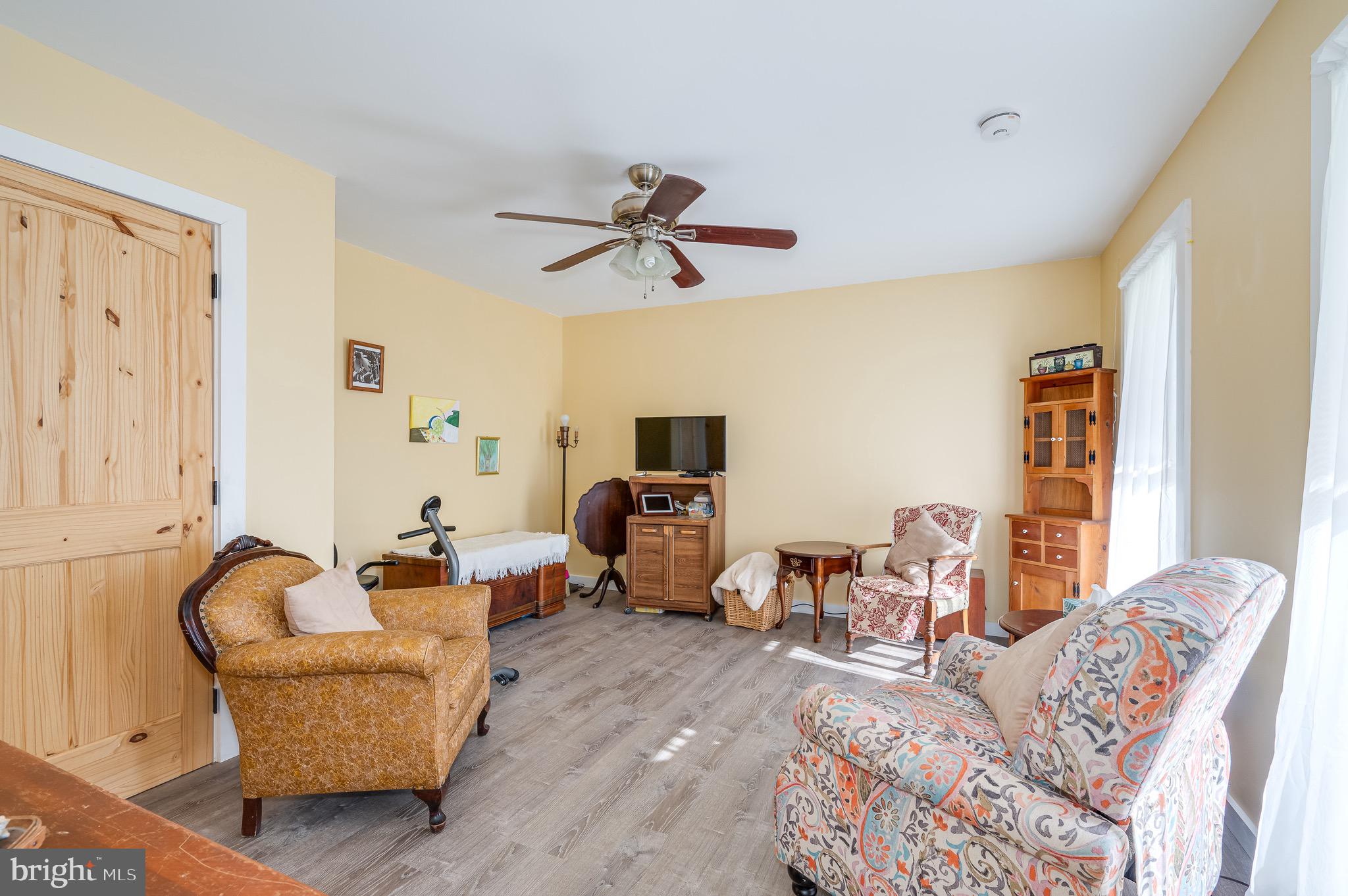 STEEPLE CHASE - Residential