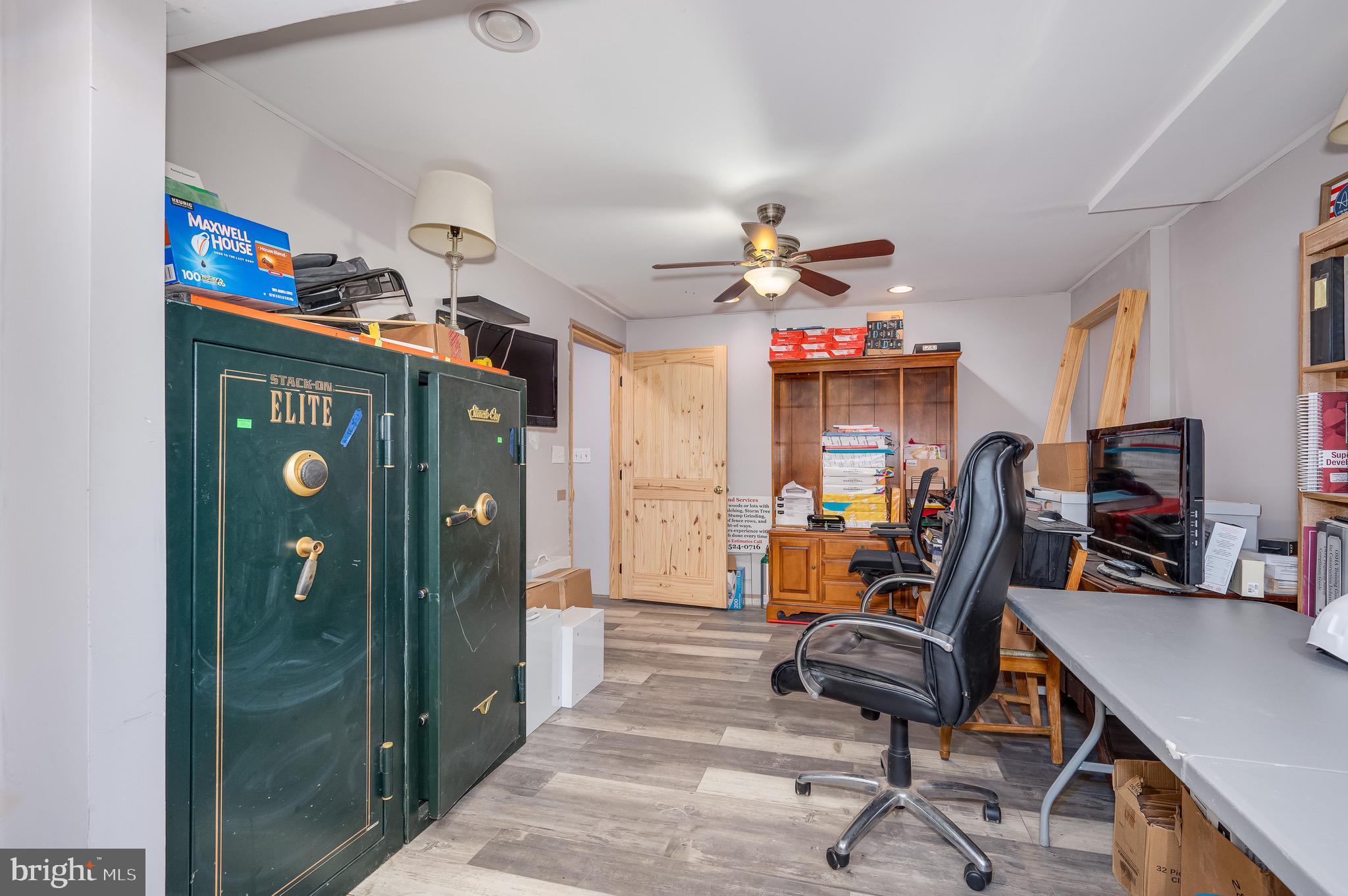 STEEPLE CHASE - Residential