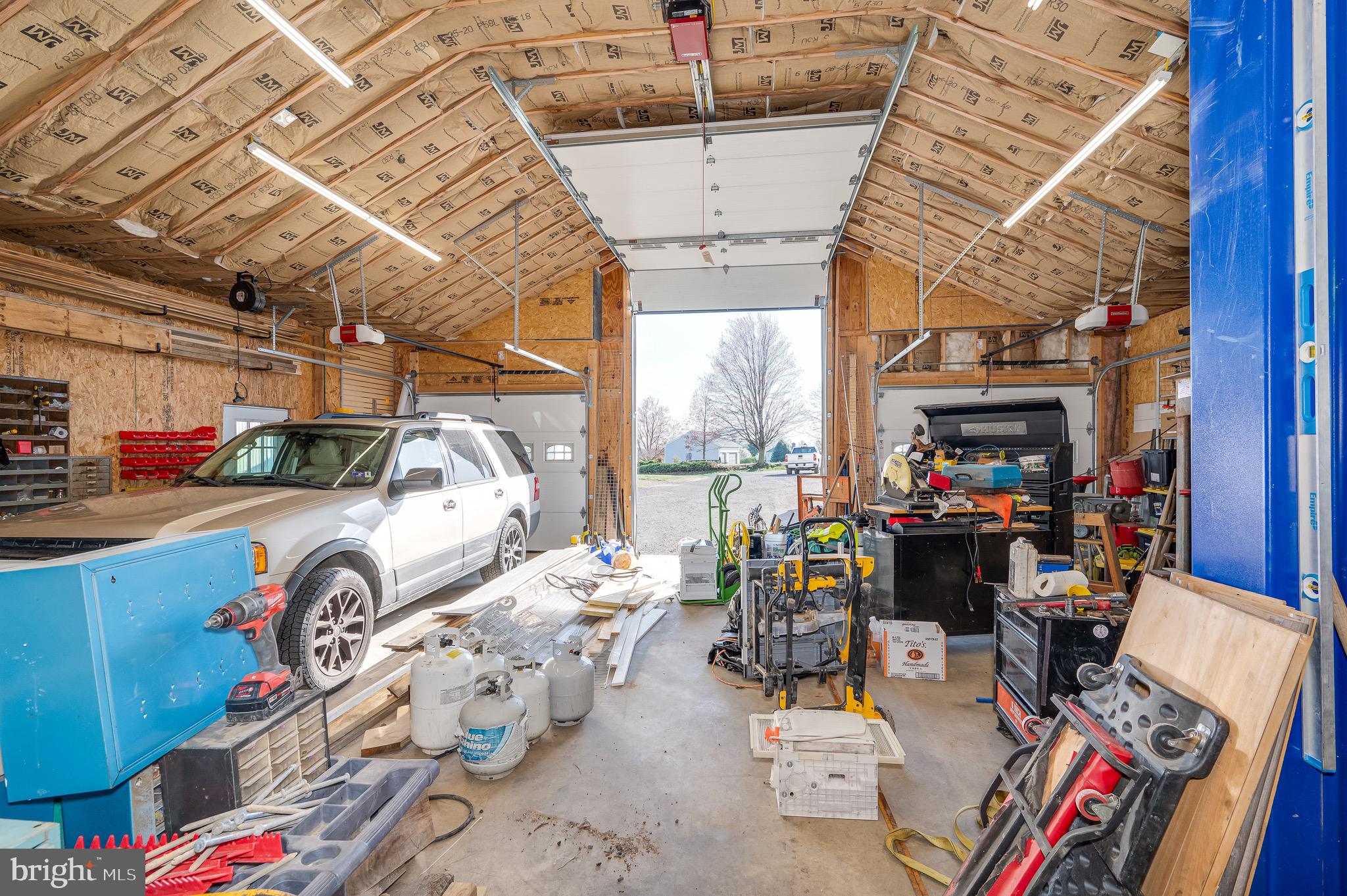 STEEPLE CHASE - Residential