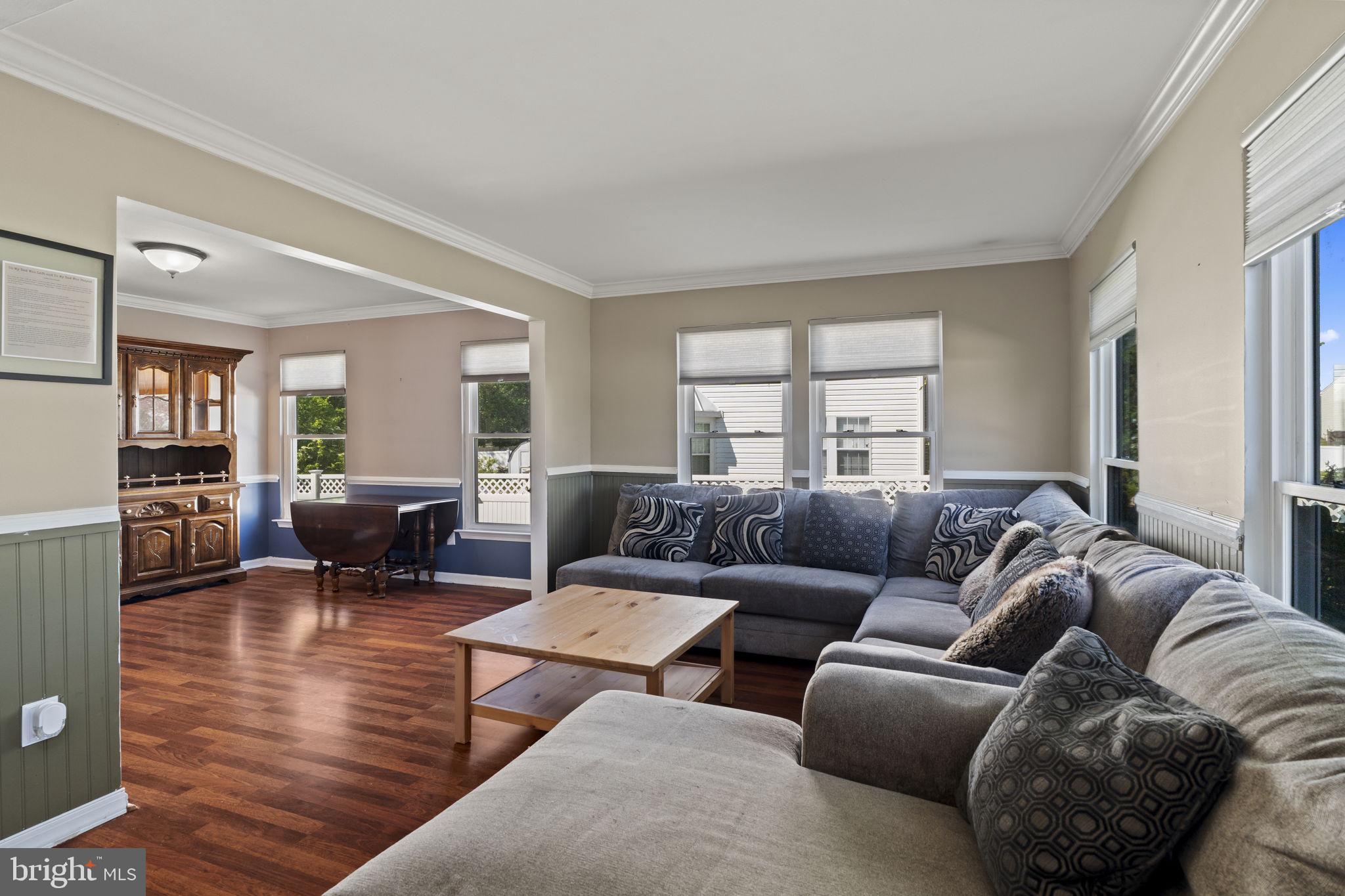 5 ELSWORTH DRIVE