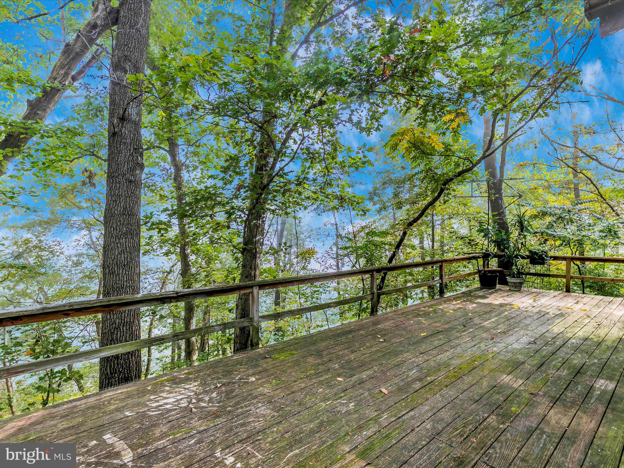 RIVER VIEW - Residential