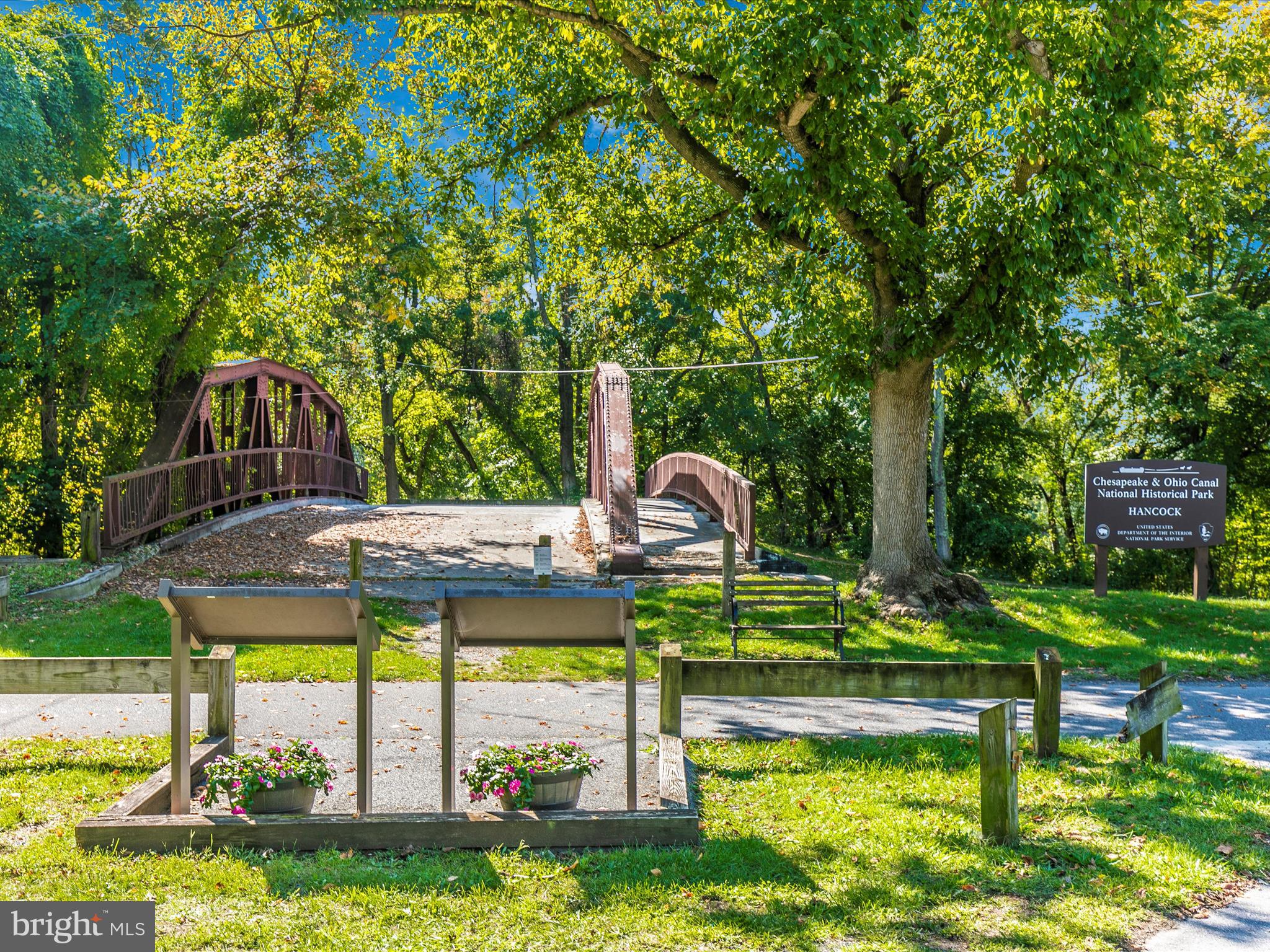 RIVER VIEW - Residential