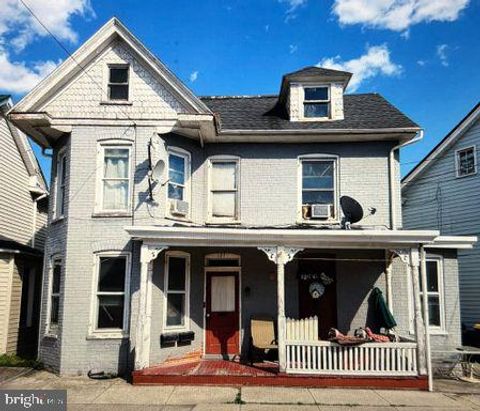 137 N POTOMAC STREET WAYNESBORO PA 17268
