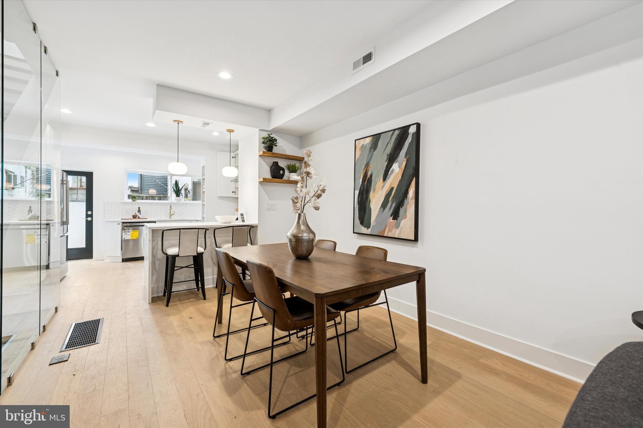 PASSYUNK SQUARE - Residential