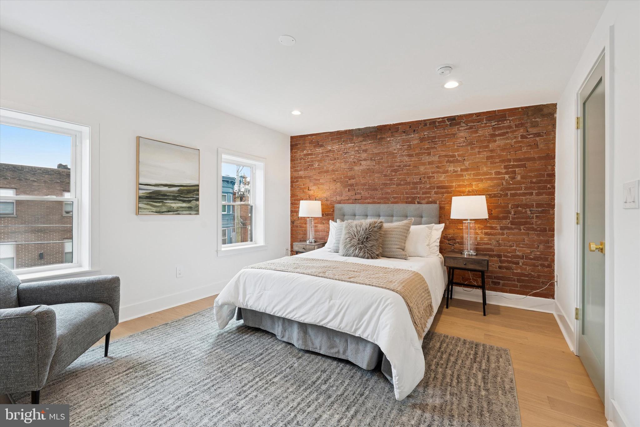 PASSYUNK SQUARE - Residential