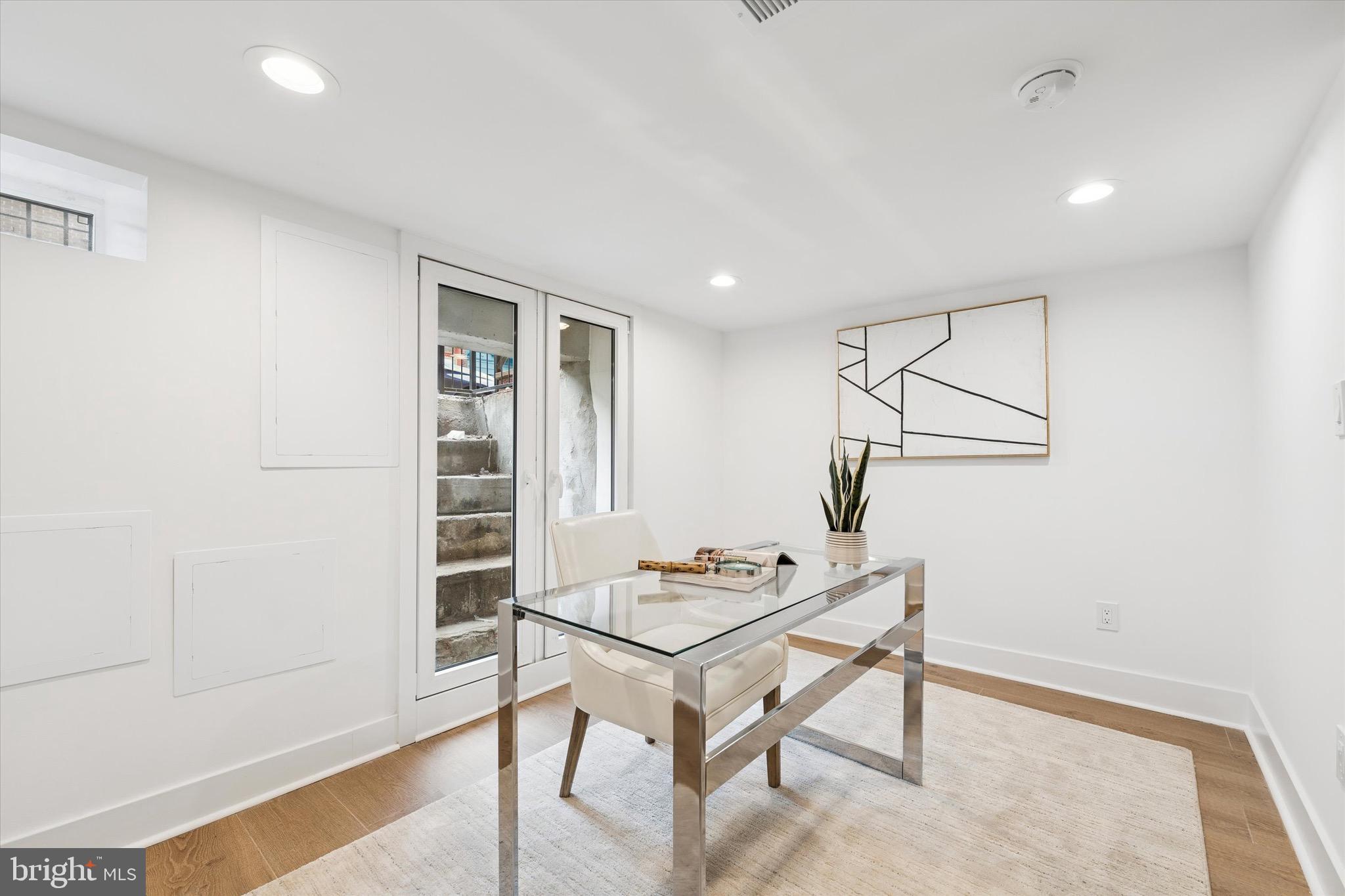 PASSYUNK SQUARE - Residential