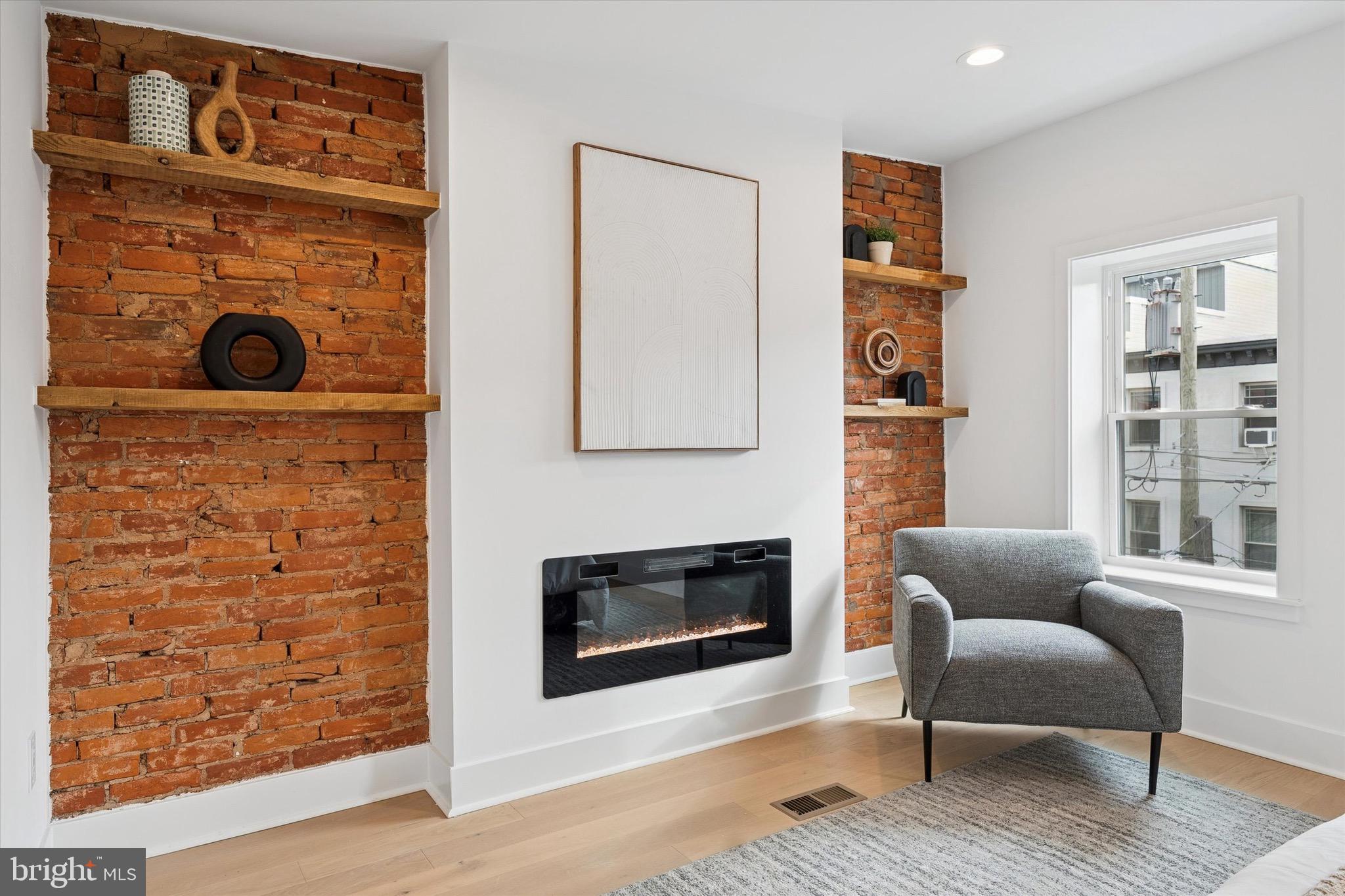 PASSYUNK SQUARE - Residential