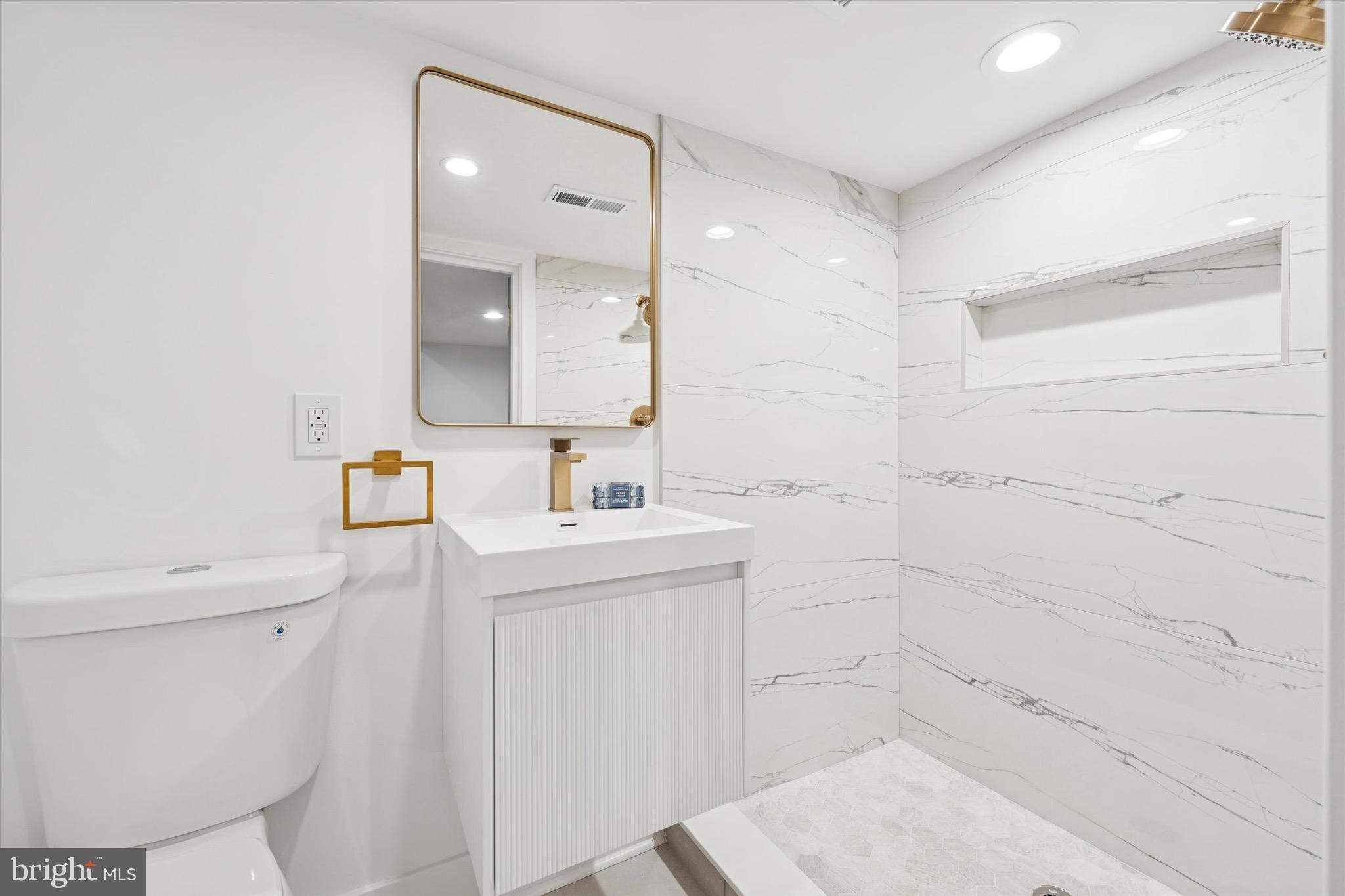 PASSYUNK SQUARE - Residential