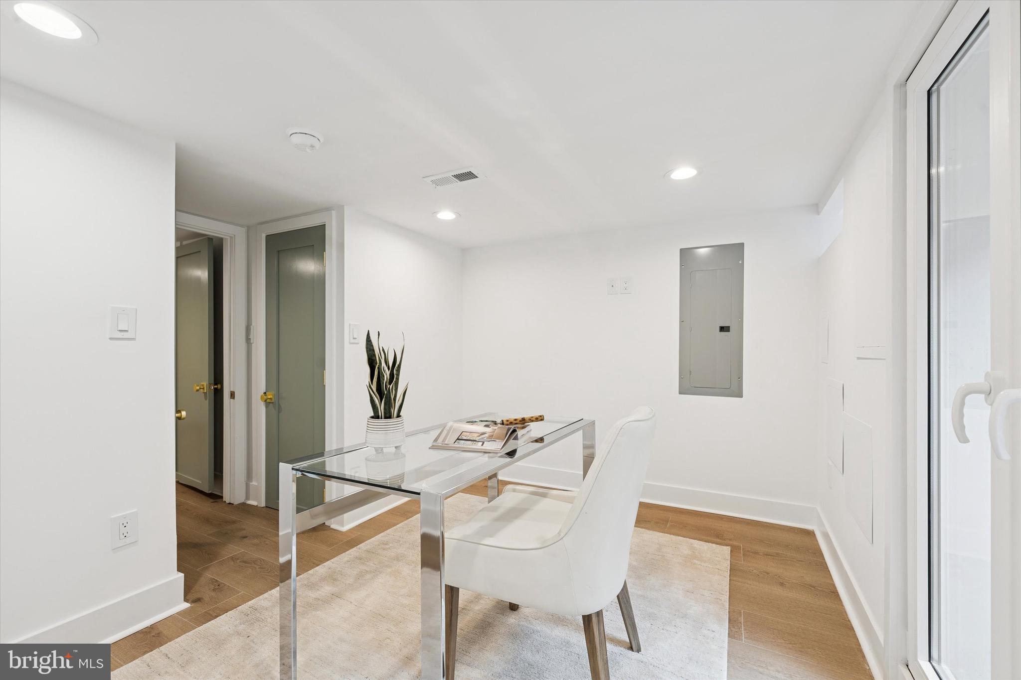 PASSYUNK SQUARE - Residential