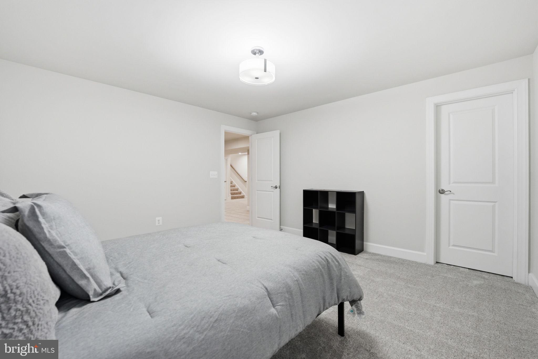 EMBREY MILL - Residential