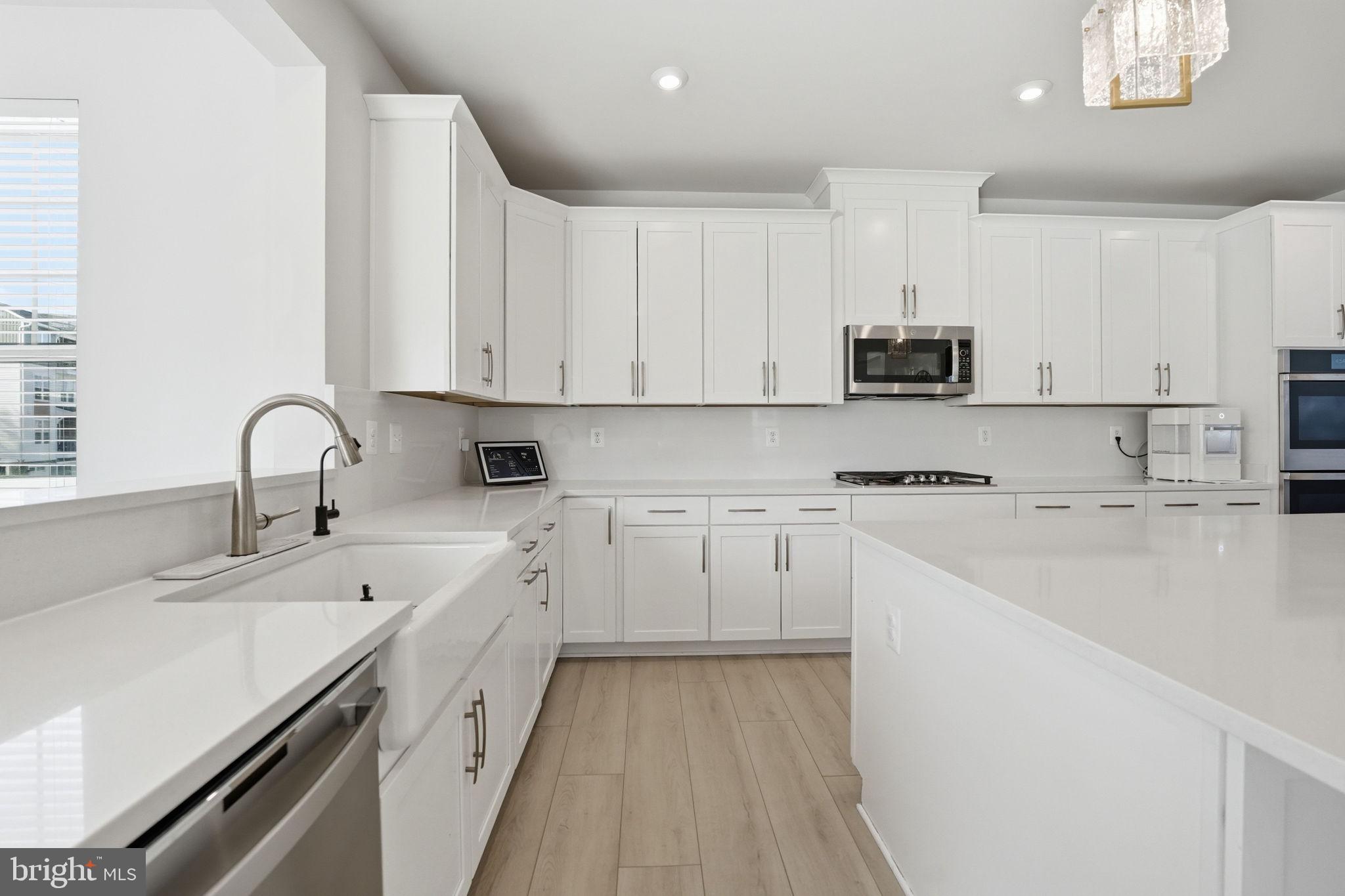 EMBREY MILL - Residential