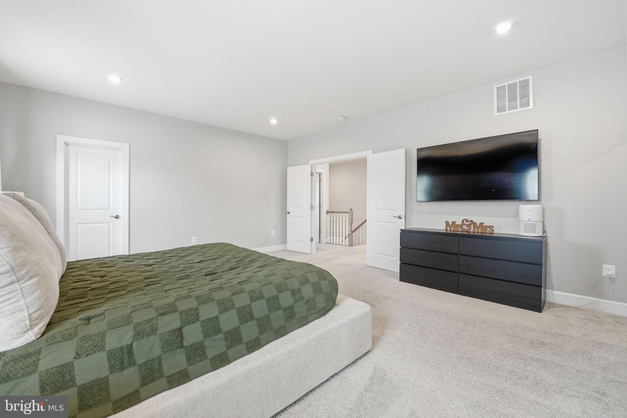 EMBREY MILL - Residential