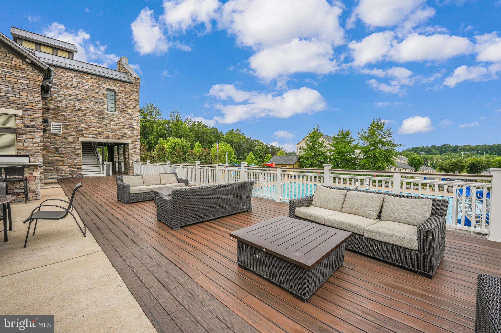EMBREY MILL - Residential