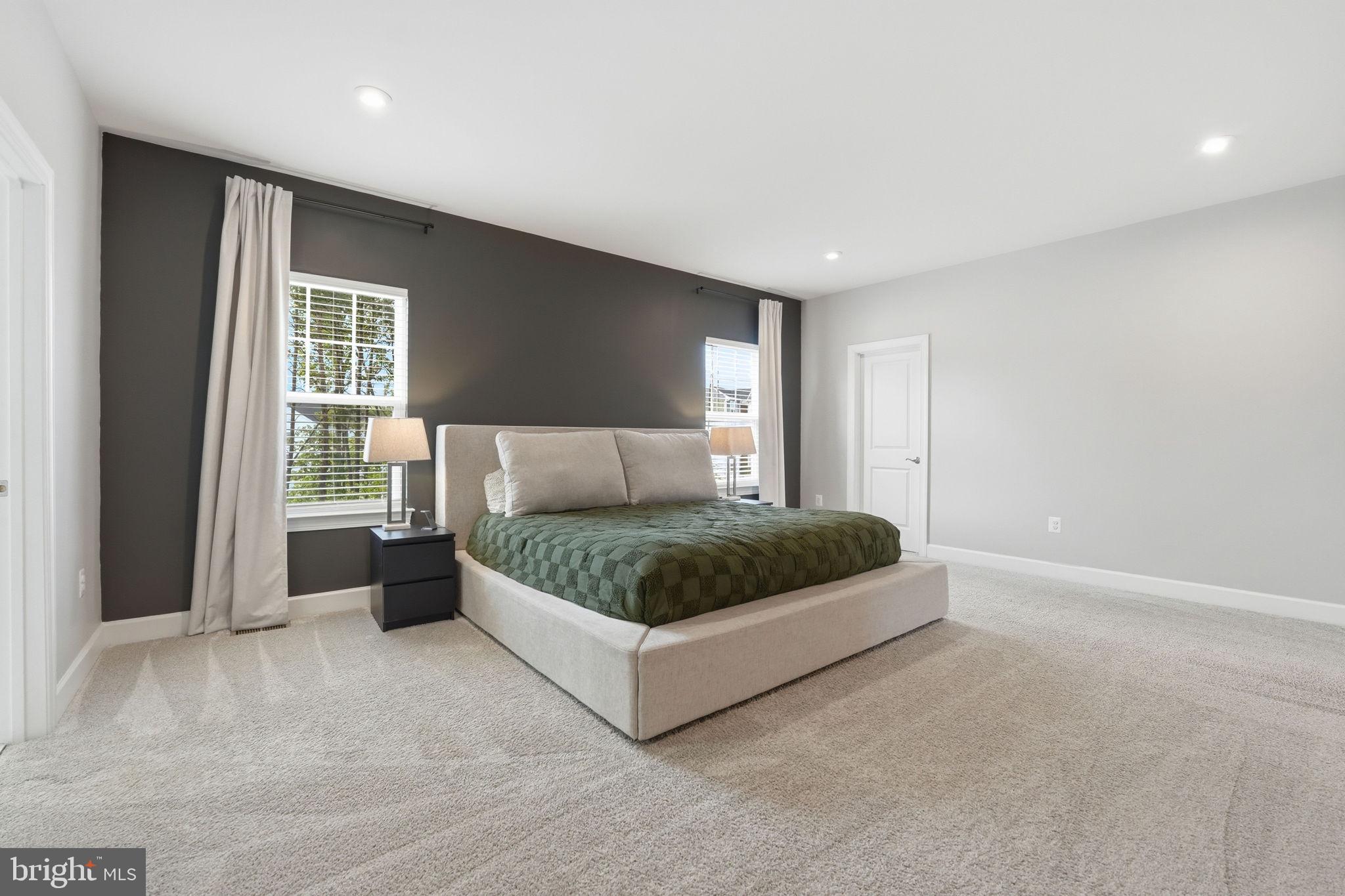 EMBREY MILL - Residential