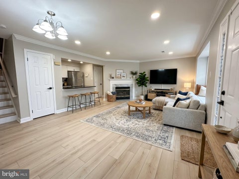 Townhouse For Rent - 12103 Salemtown Drive<br/> WOODBRIDGE, VA 22192