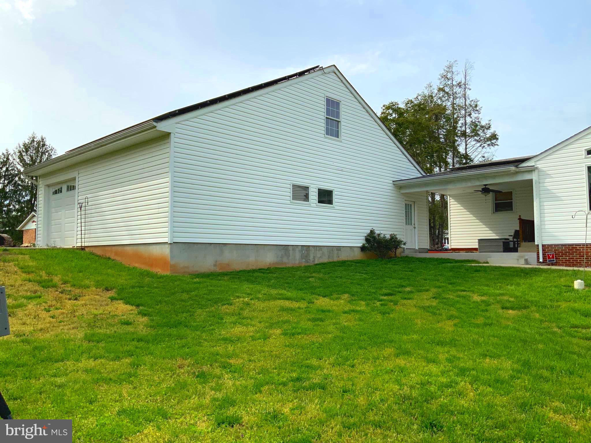 HOLIDAY HILLS - Residential