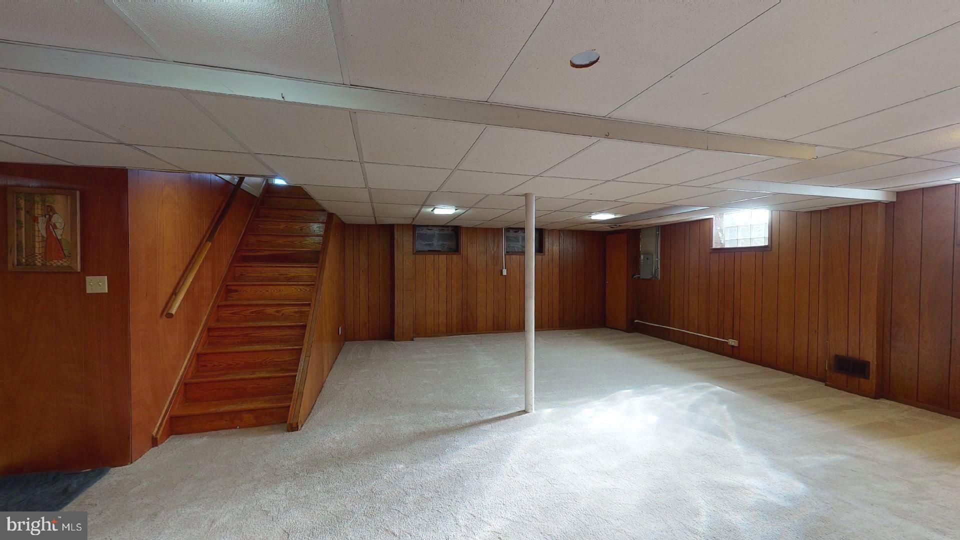 HOLIDAY HILLS - Residential