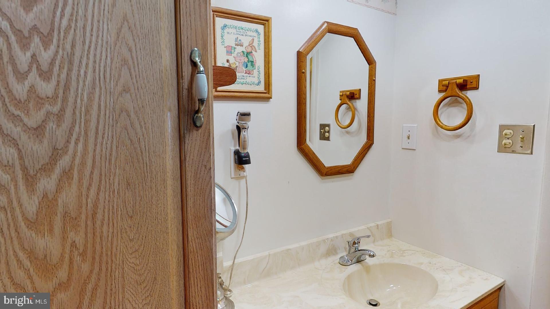 HOLIDAY HILLS - Residential