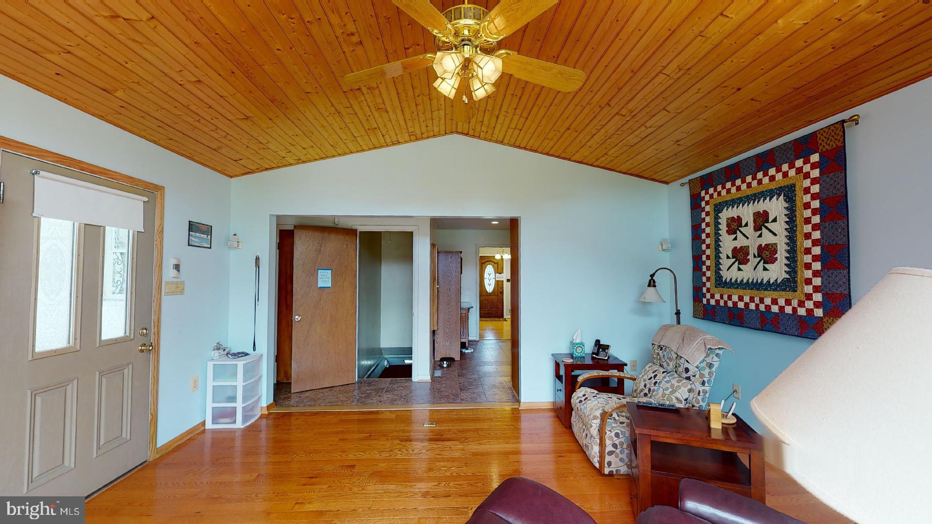 HOLIDAY HILLS - Residential