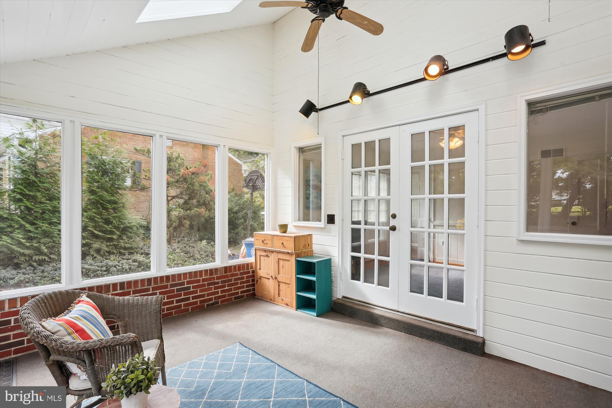 OLD FARM - Residential