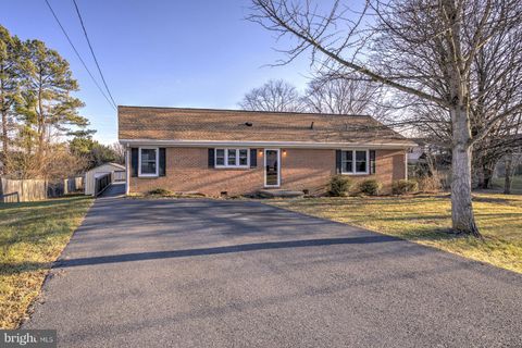 Homes For Sale - 7786 Carolyn Avenue<br/> MIDDLETOWN, VA 22645