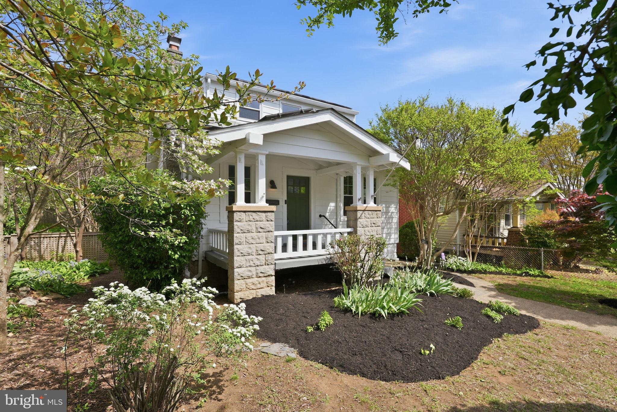 1612 NEWTON STREET NE