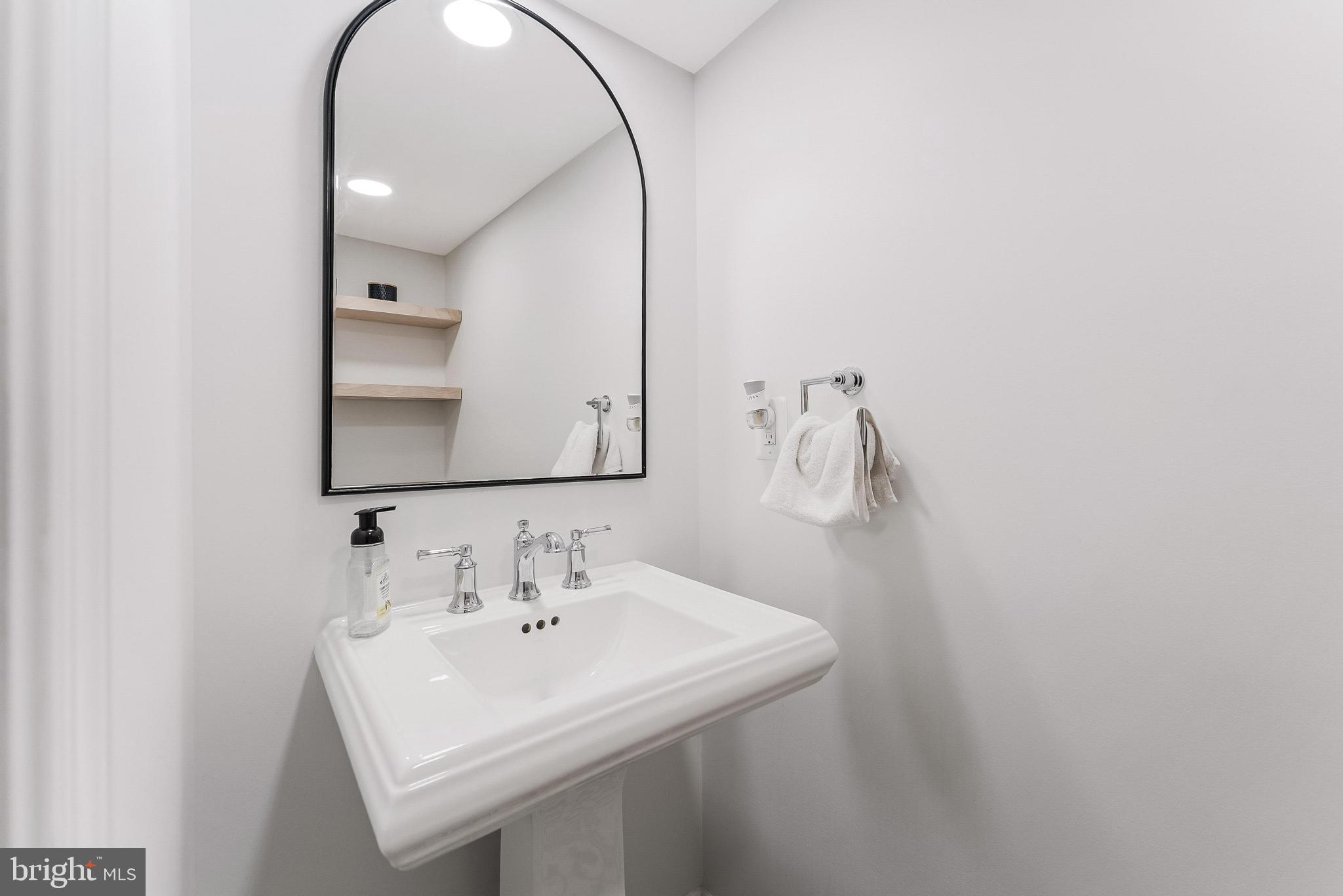 SIGNAL HILL - Residential