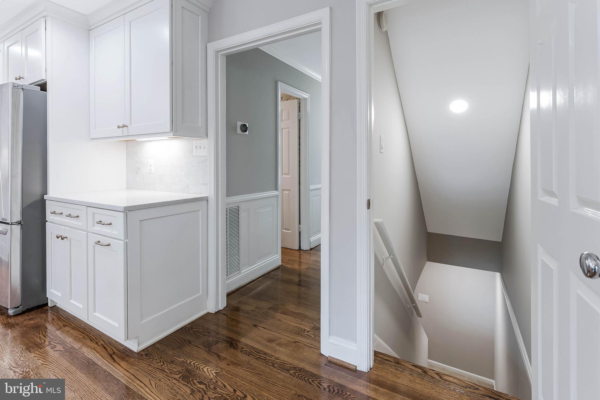 SIGNAL HILL - Residential