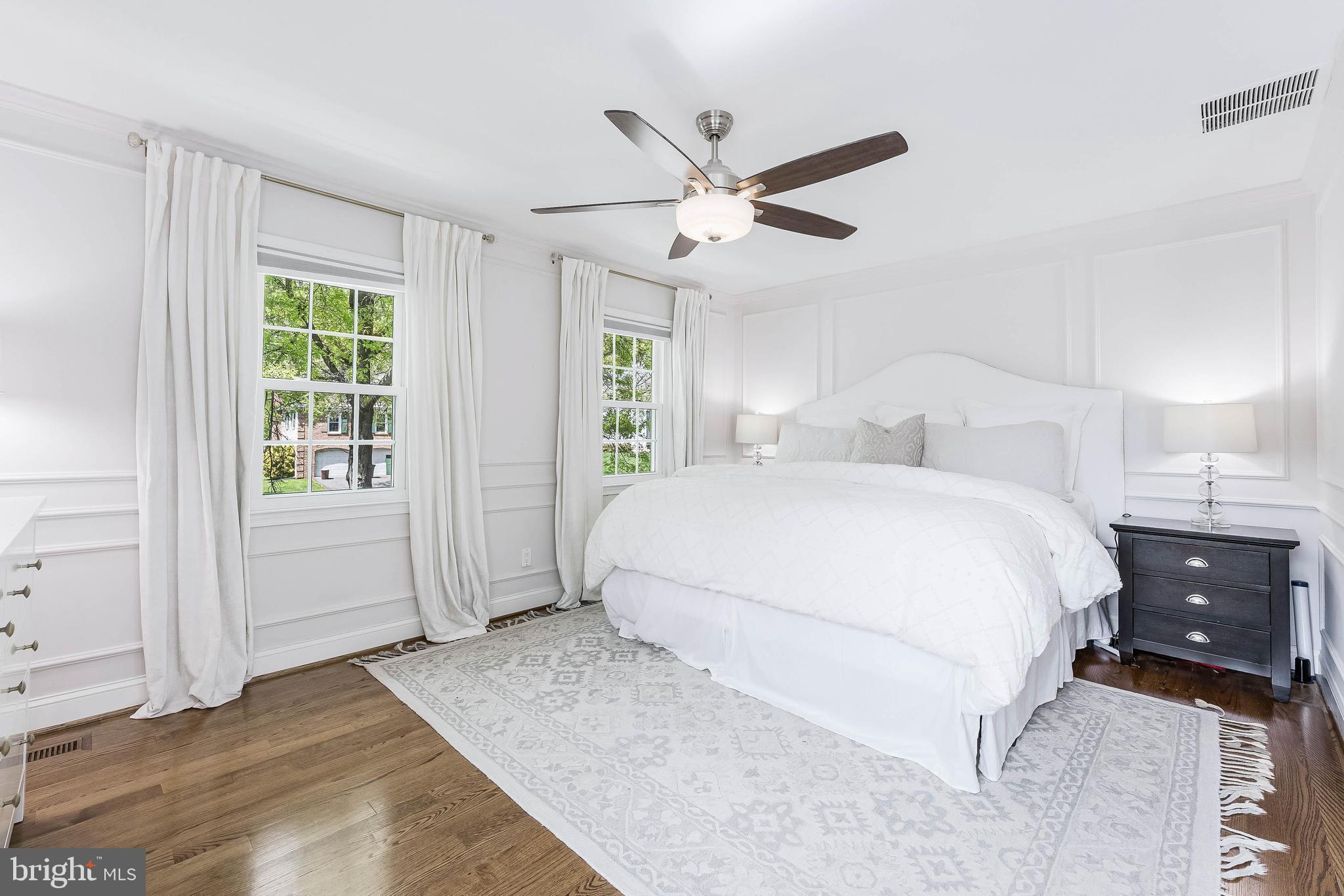 SIGNAL HILL - Residential