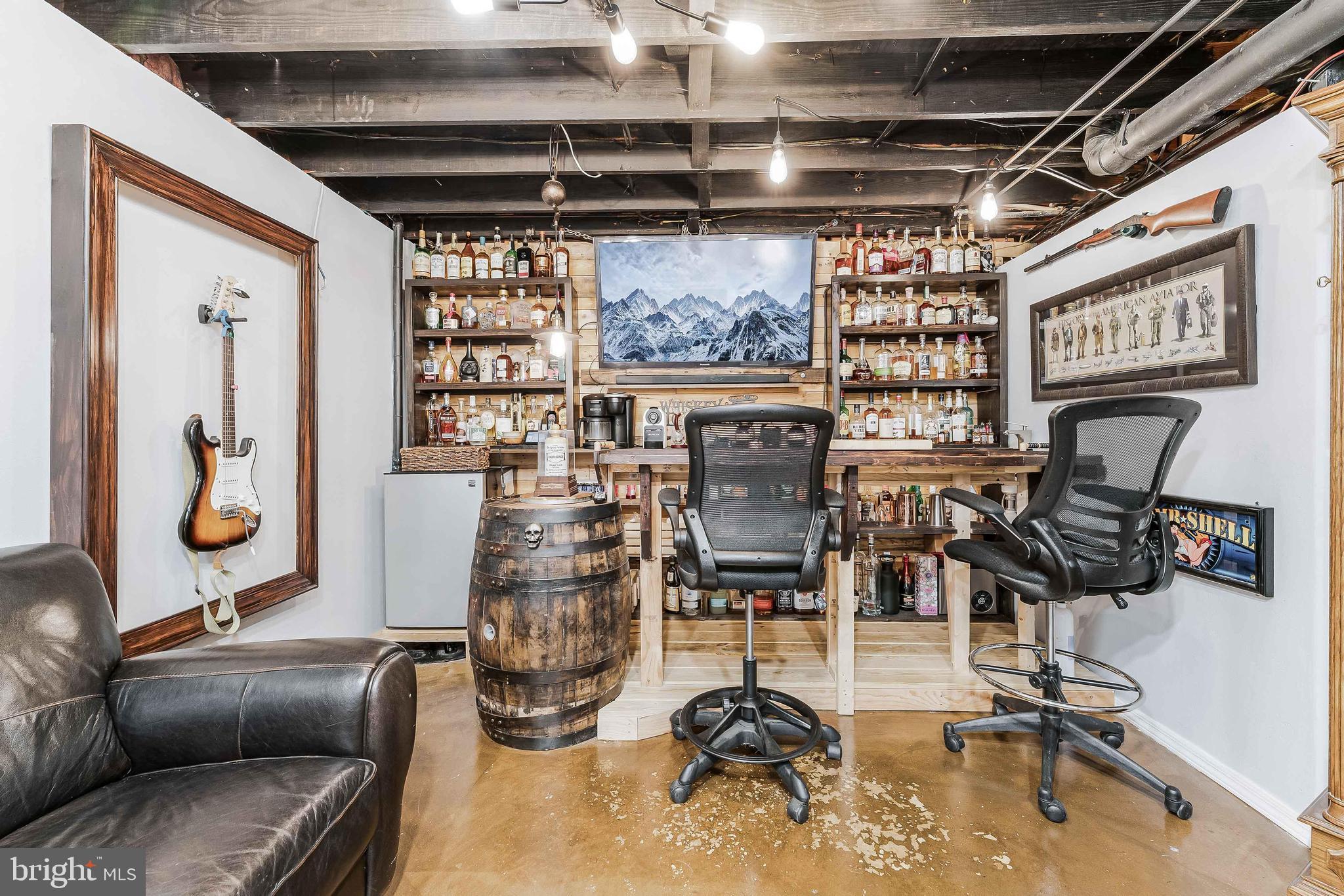 SIGNAL HILL - Residential