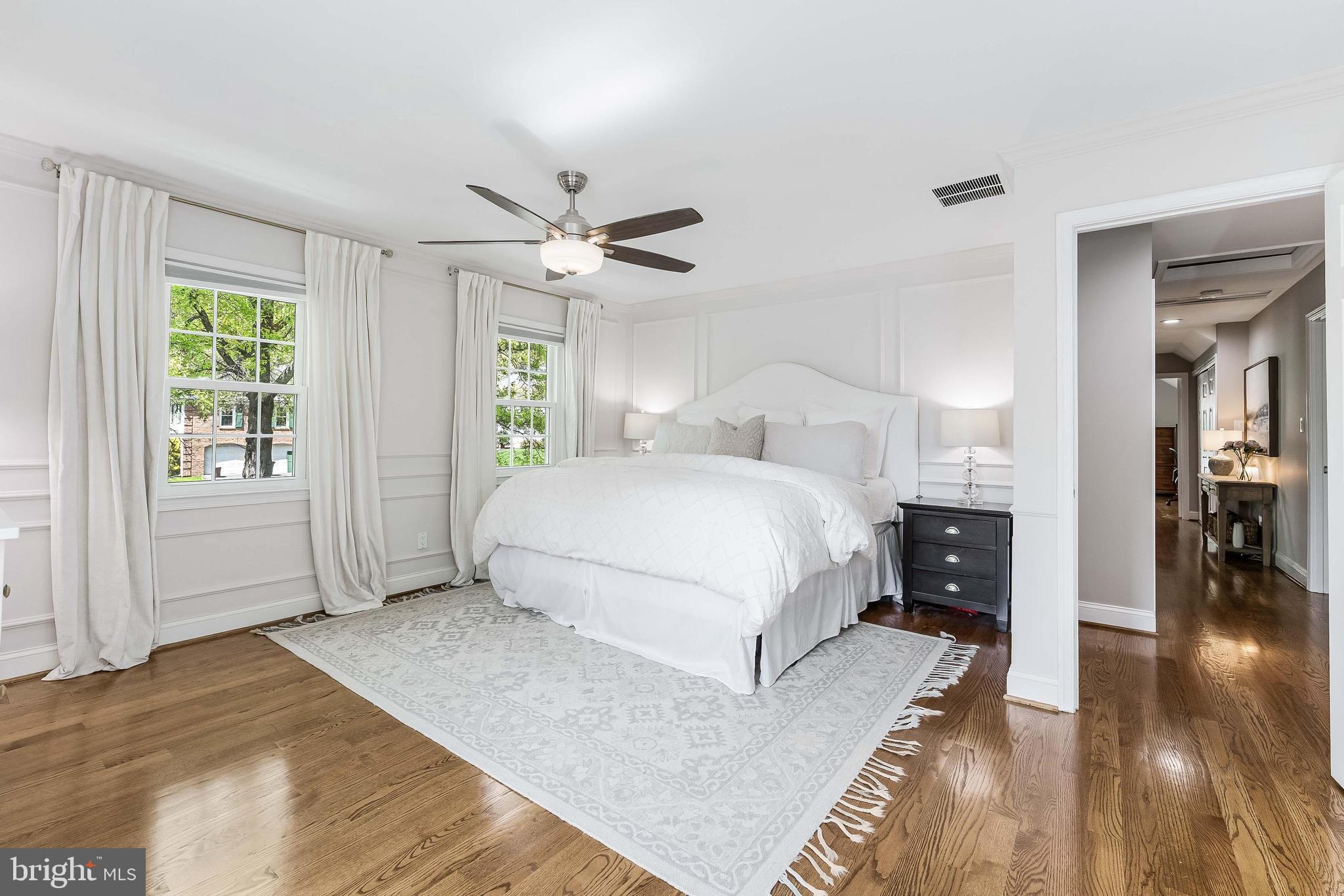 SIGNAL HILL - Residential