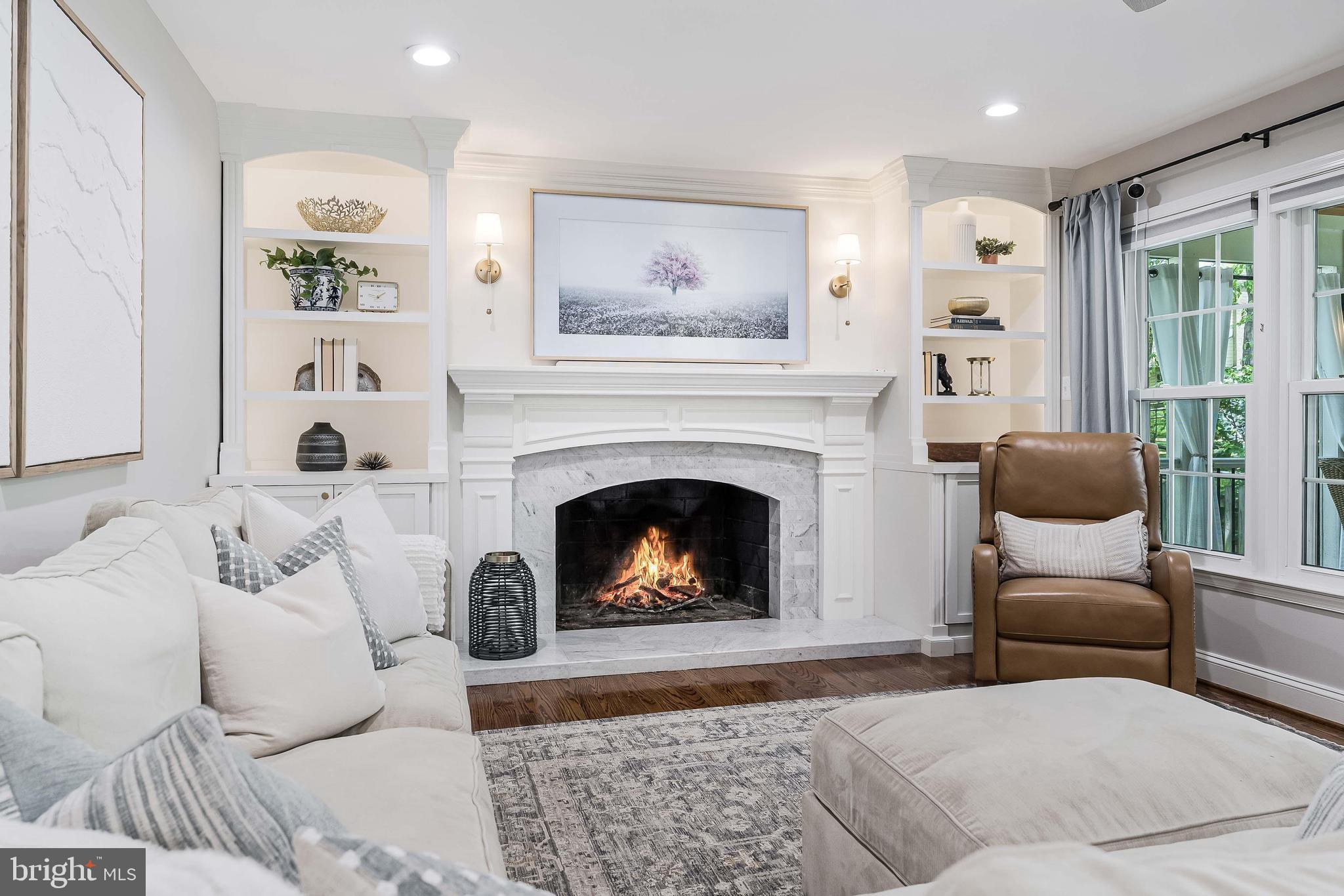 SIGNAL HILL - Residential