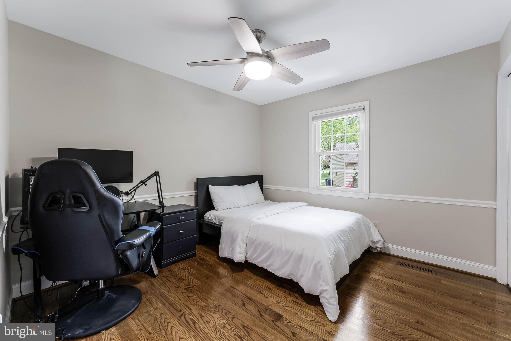 SIGNAL HILL - Residential