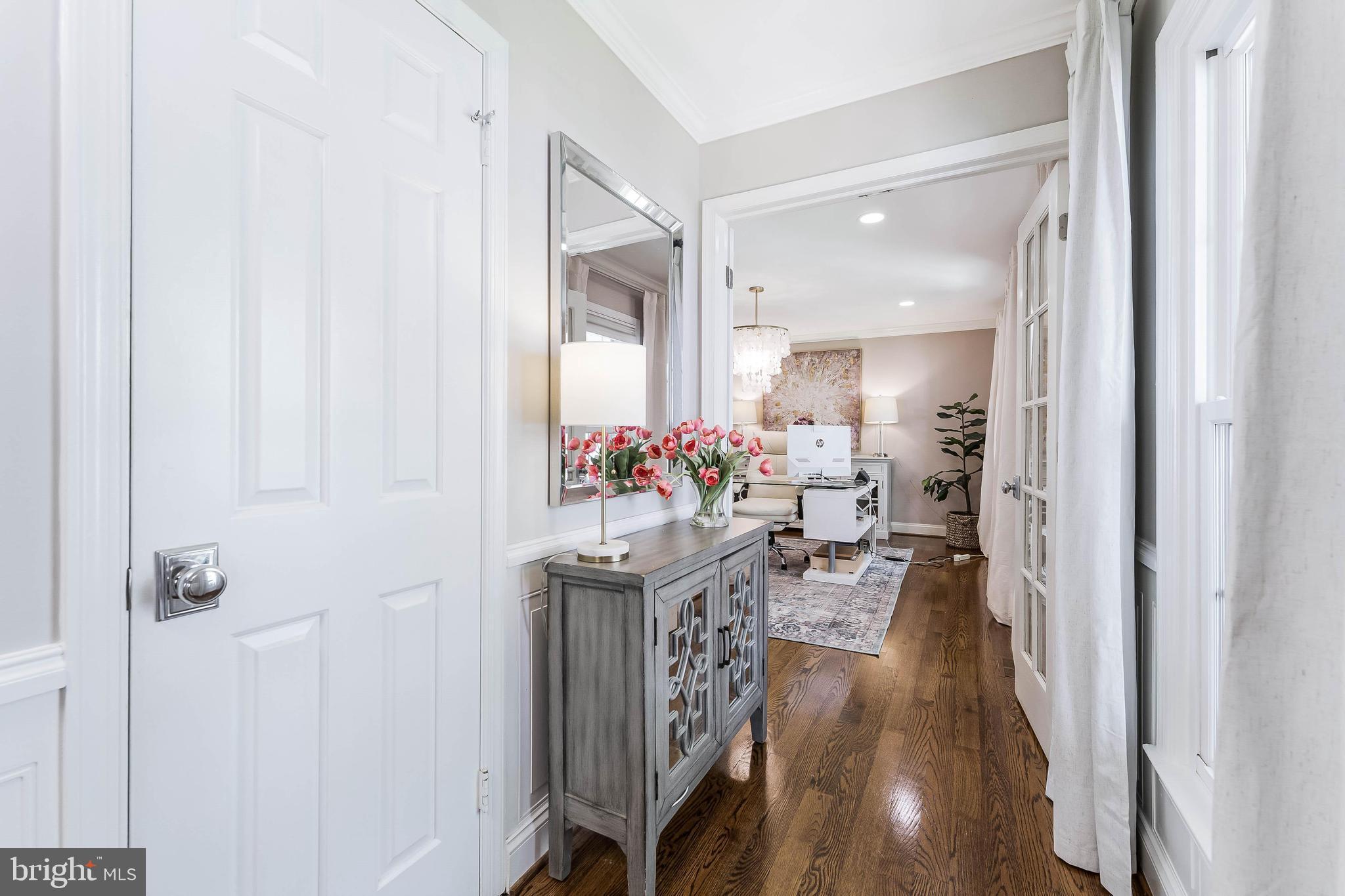 SIGNAL HILL - Residential