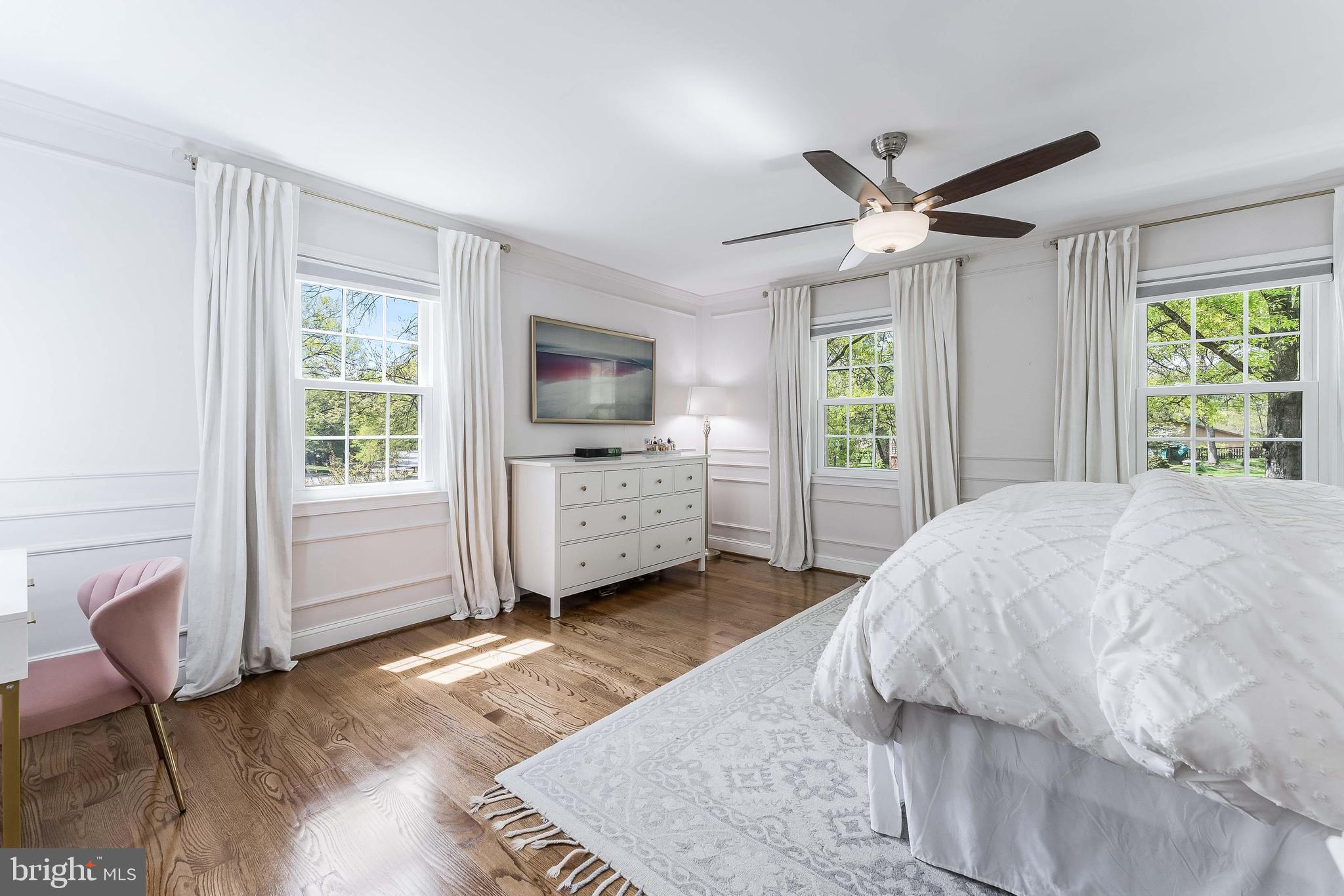 SIGNAL HILL - Residential