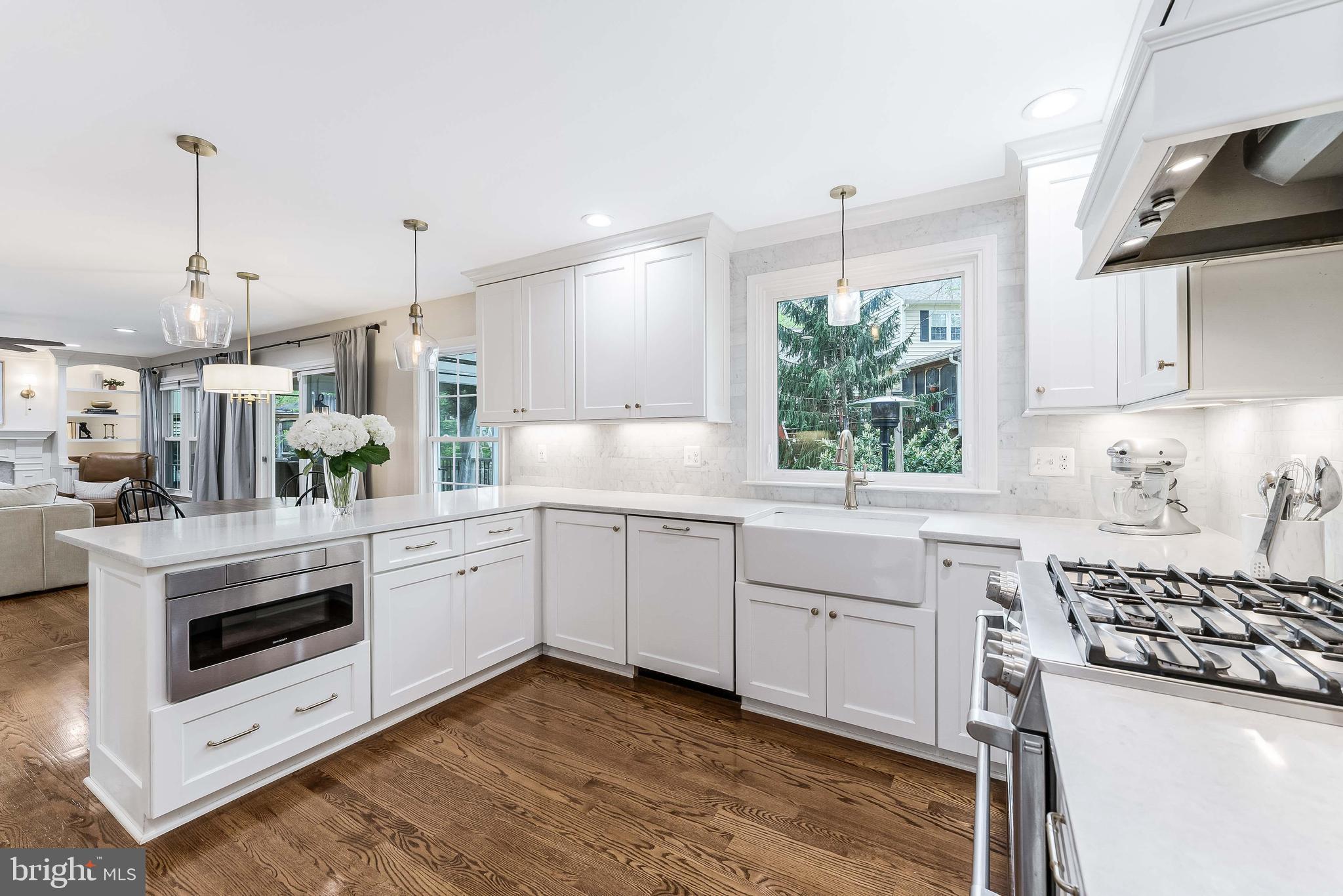 SIGNAL HILL - Residential