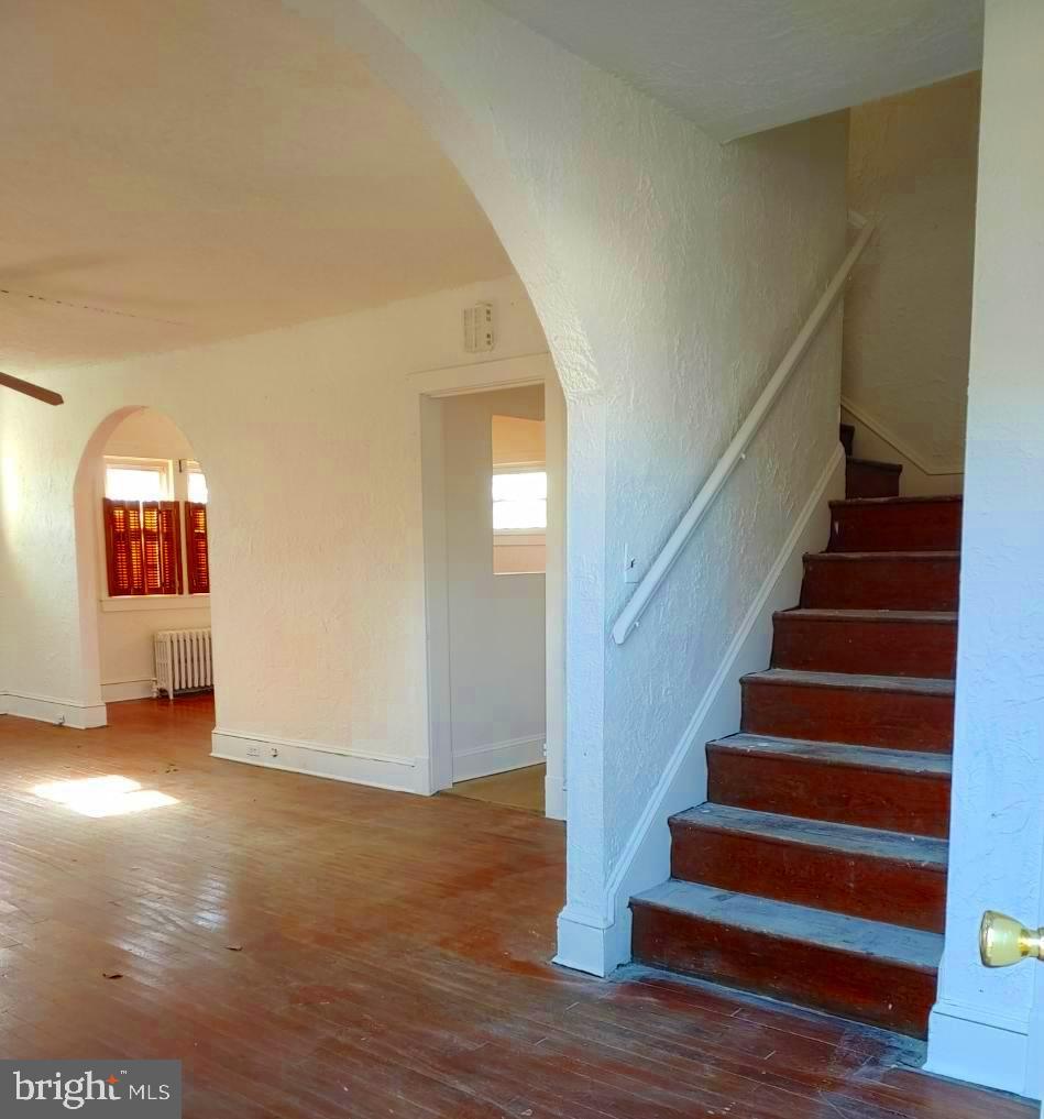 HAMPSTEAD - Residential