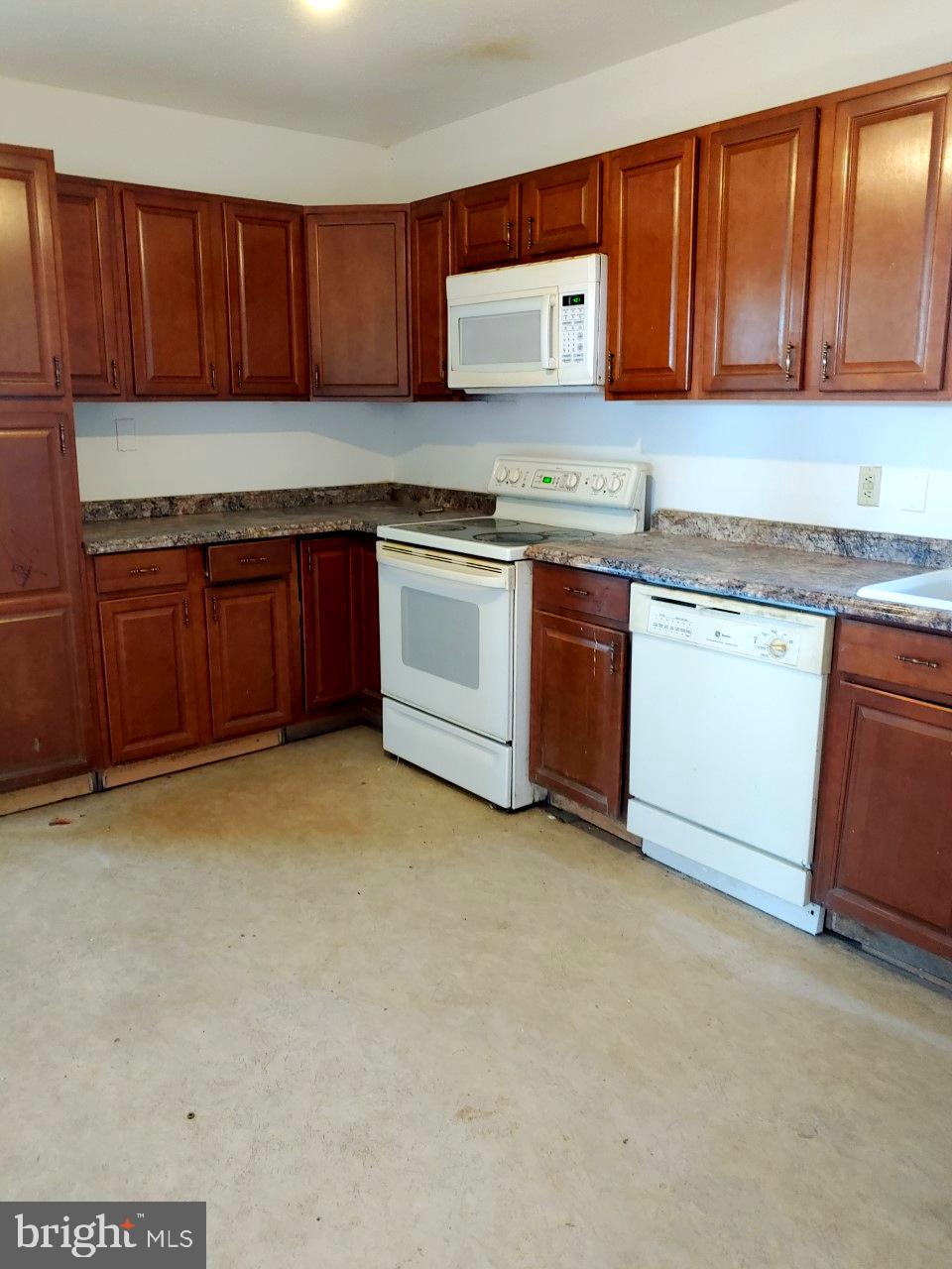 HAMPSTEAD - Residential