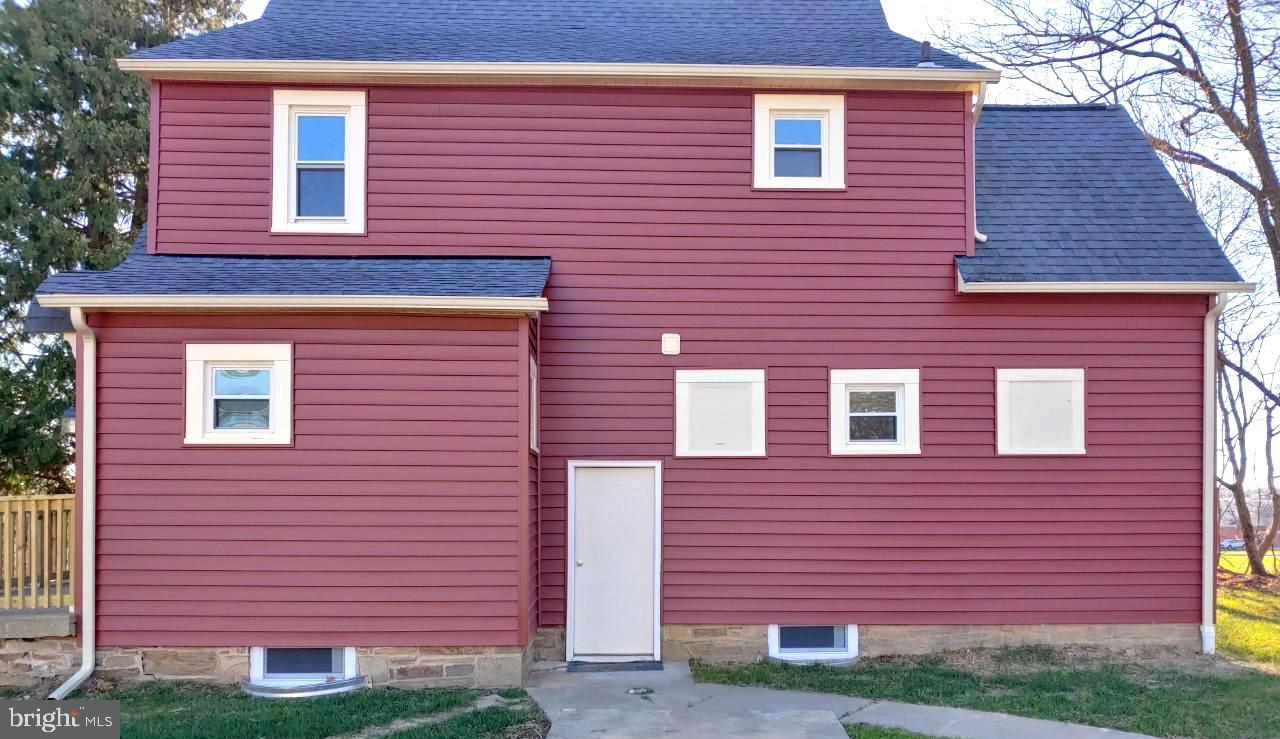 HAMPSTEAD - Residential