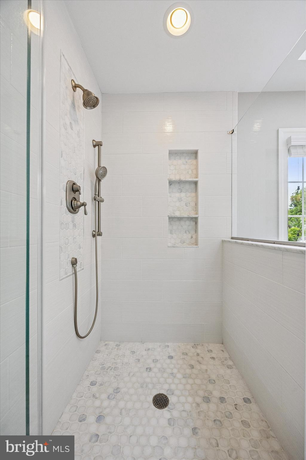 TRIANON - Residential