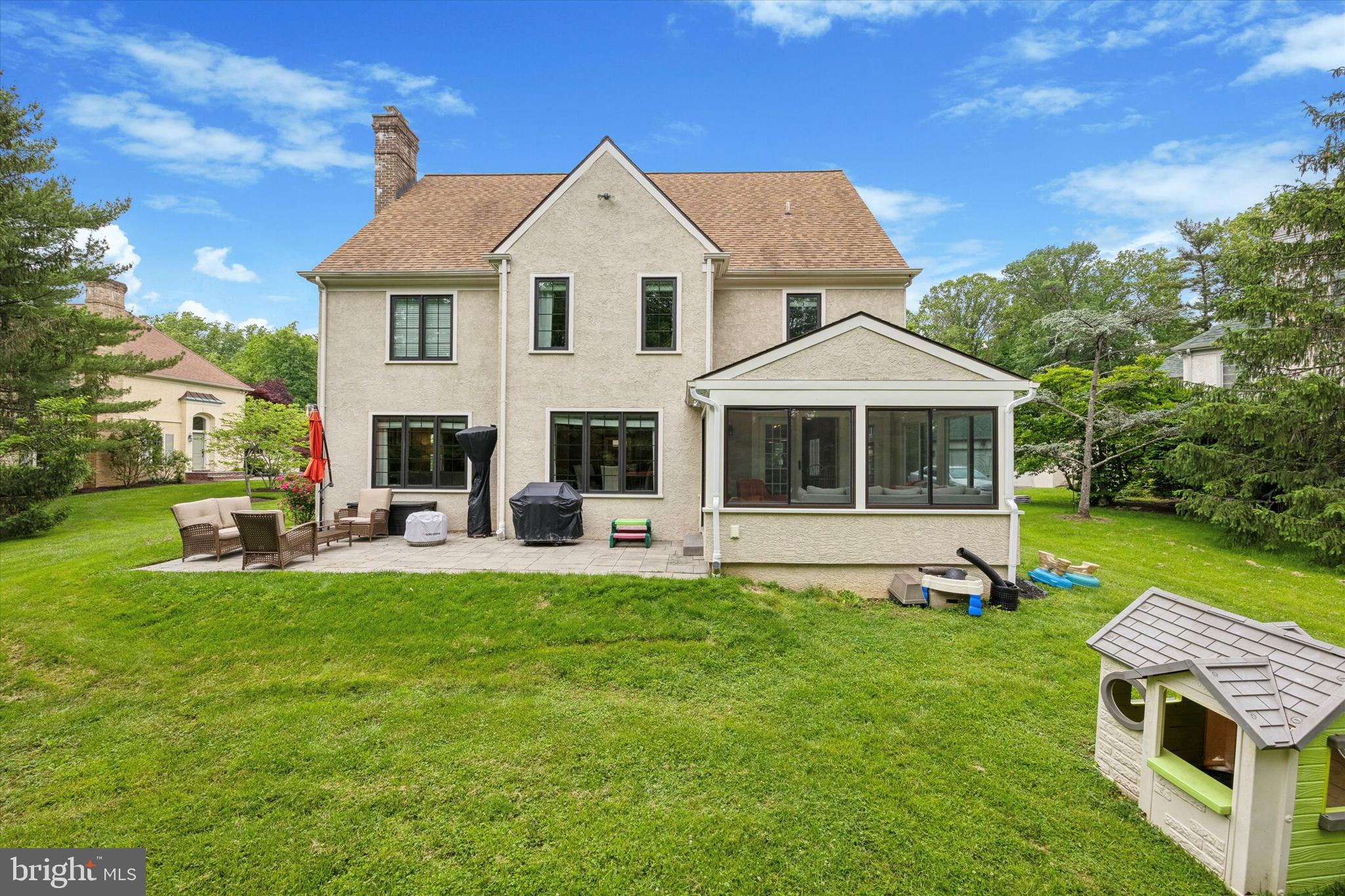 TRIANON - Residential