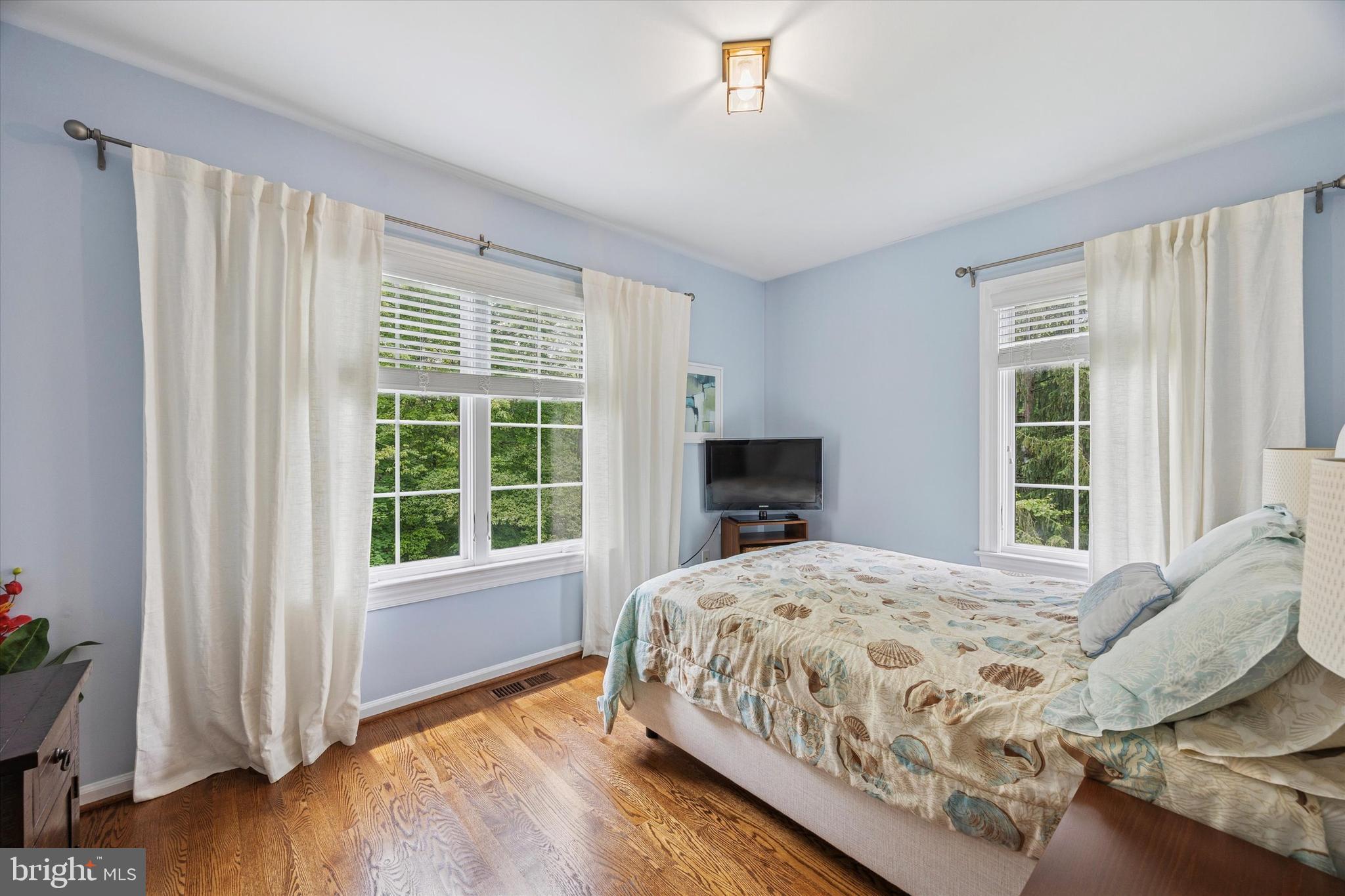 TRIANON - Residential