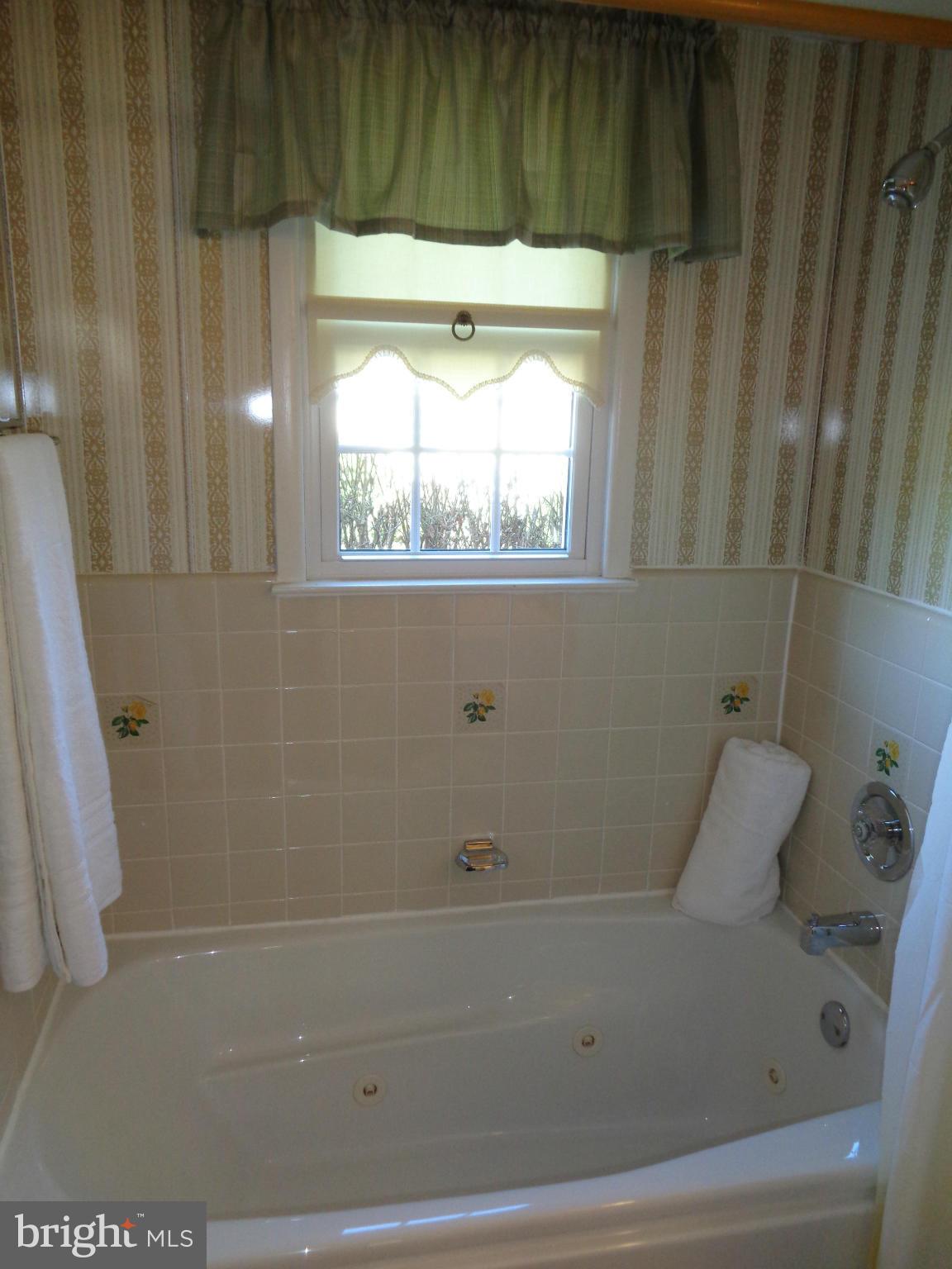 TOR-BRYAN ESTATES - Residential