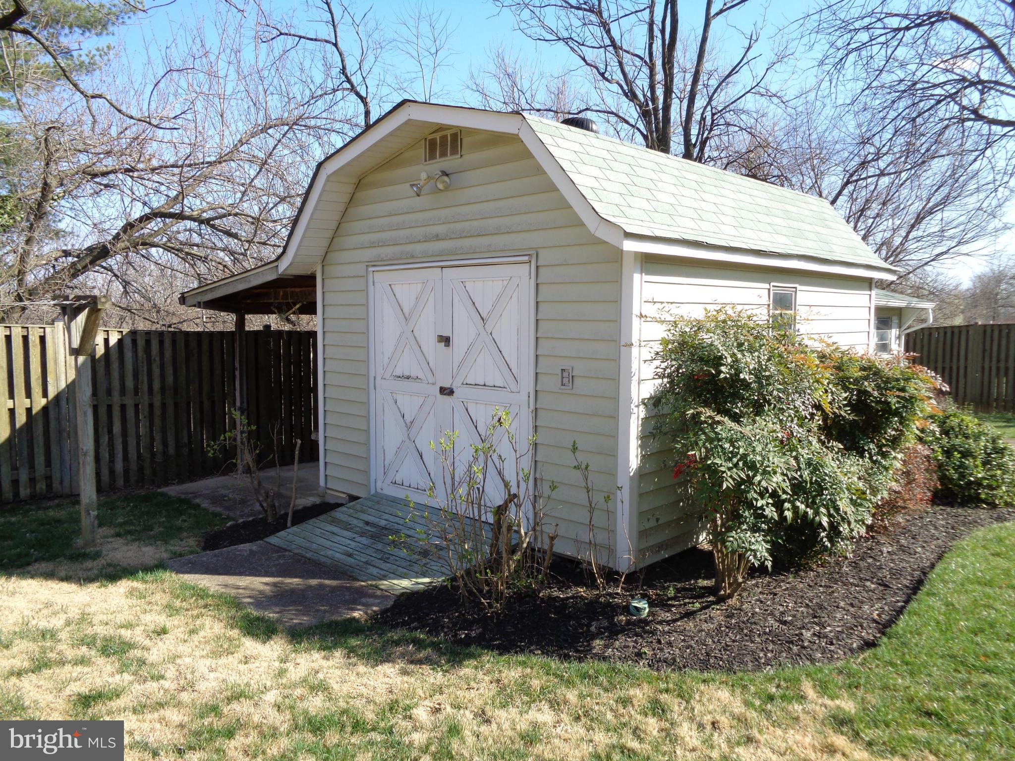 TOR-BRYAN ESTATES - Residential