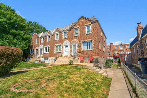 Townhouse For Sale - 6606 Jackson Street<br/> PHILADELPHIA, PA 19135